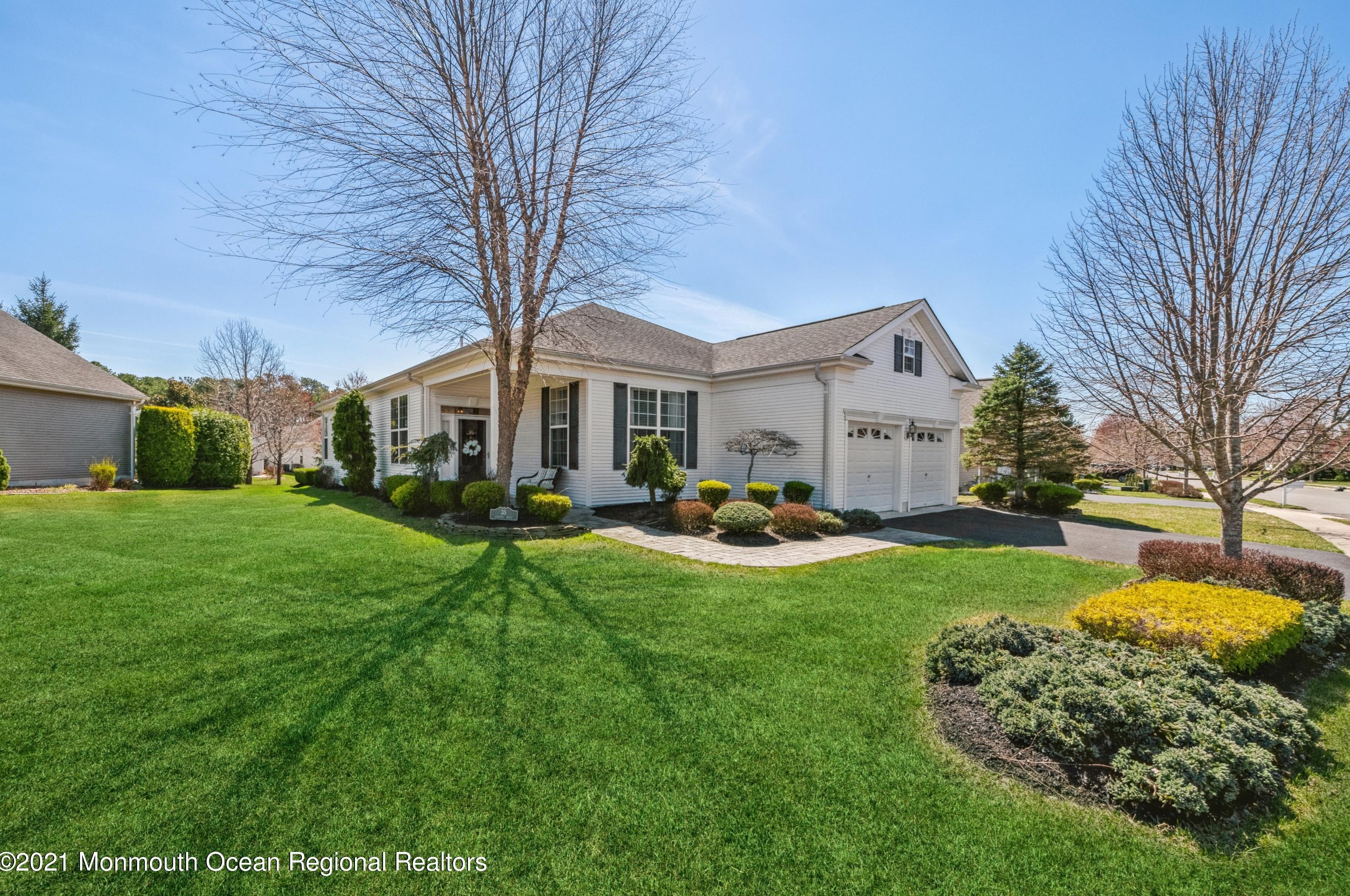 35 Carlisle Dr, Jackson Twp, NJ 08527