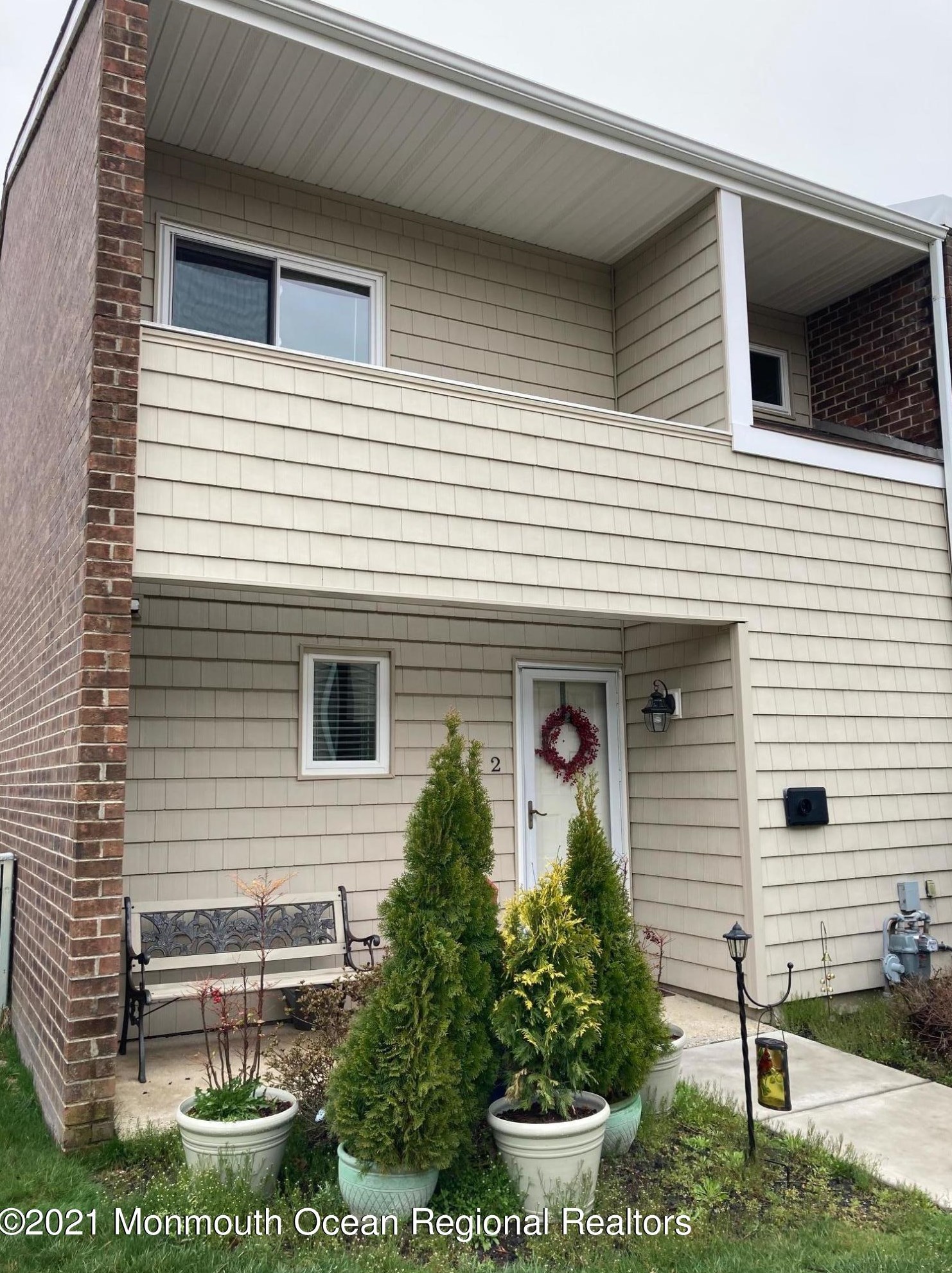 2 Spruce Ln, Wall Township, NJ 07762-2116