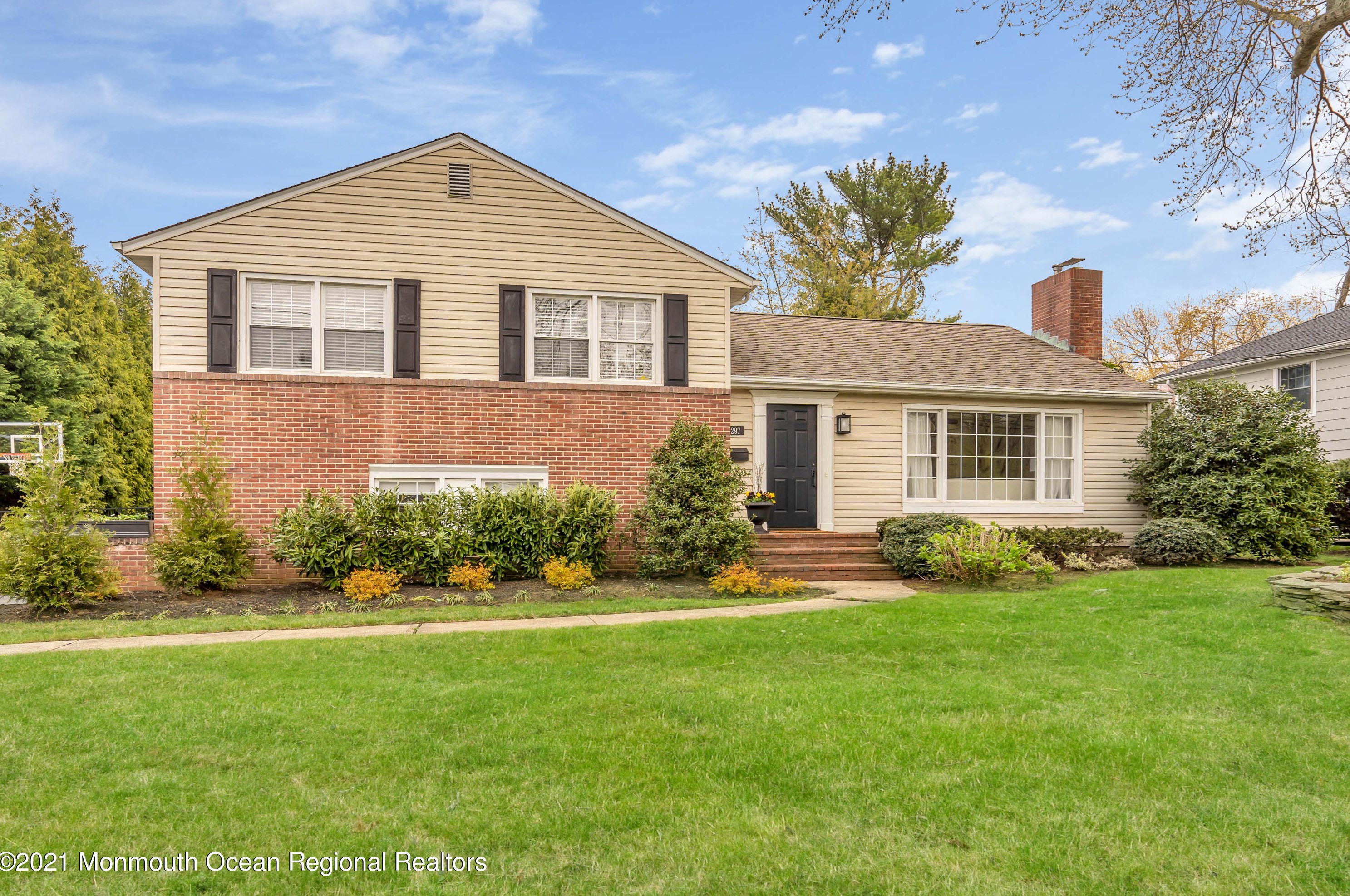 297 Fair Haven Rd, Red Bank, NJ 07704