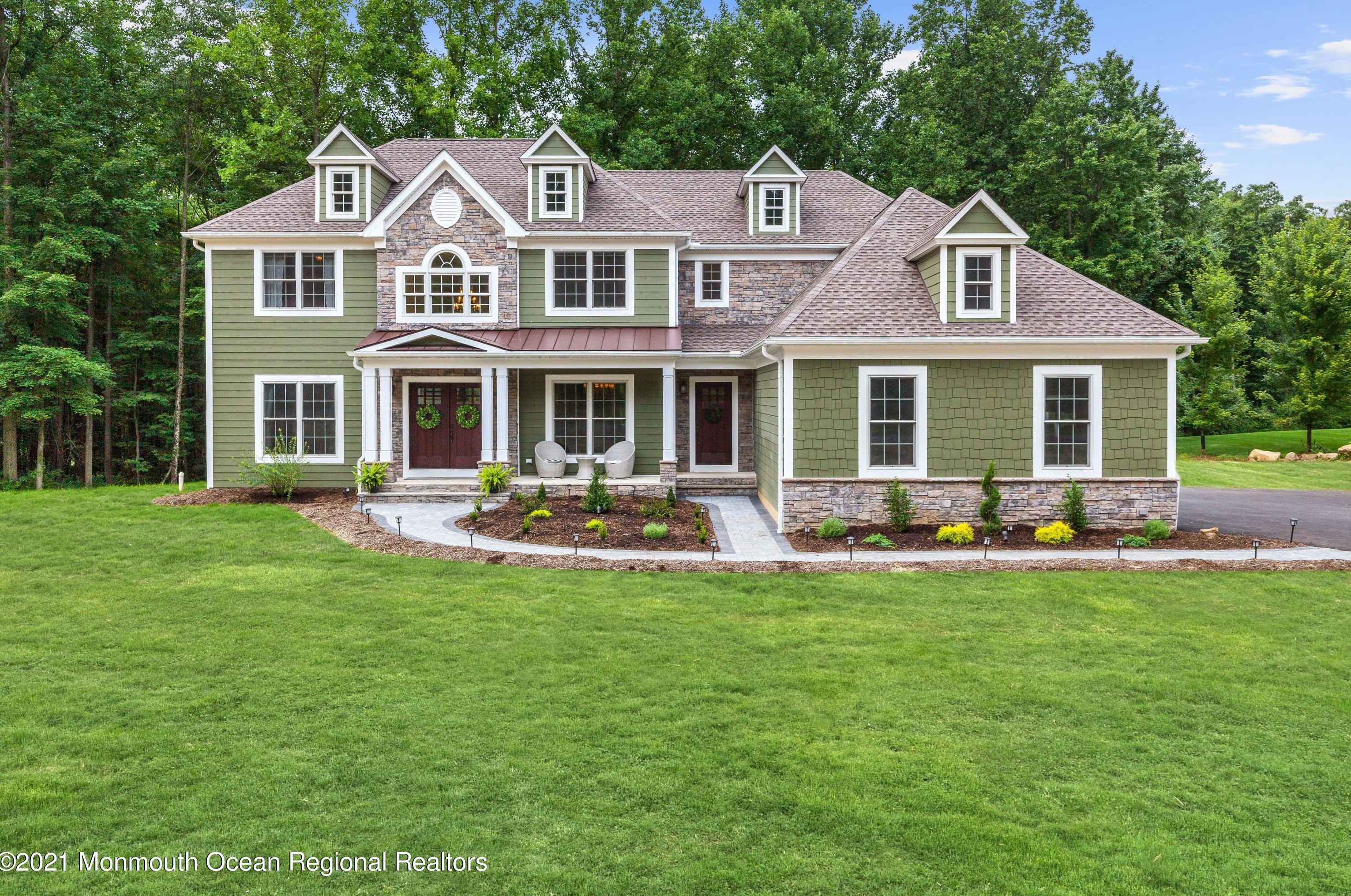 15 Waterfall Dr, Mendham, NJ 07945-3500
