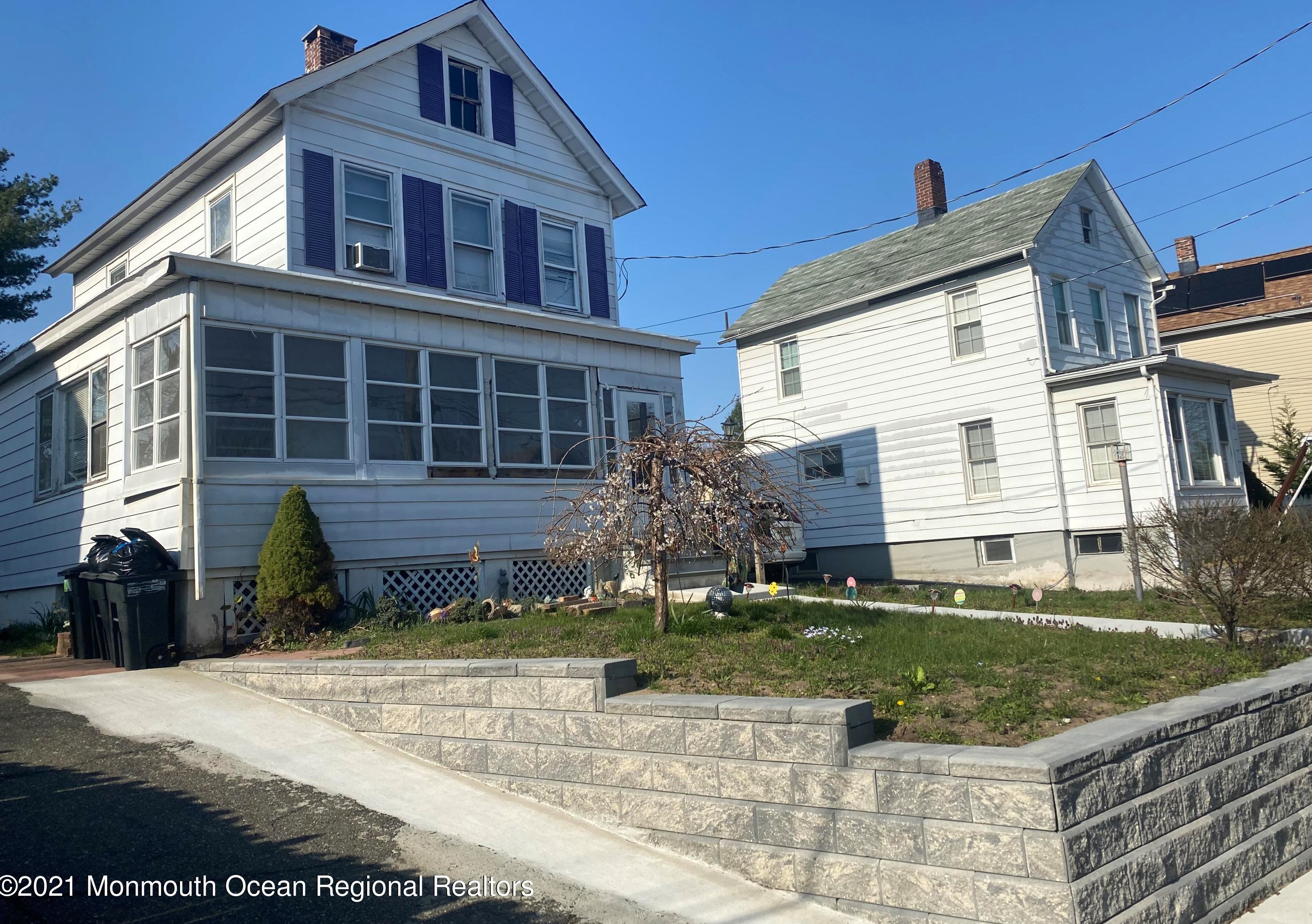 205 2nd St, Keyport NJ  07735-1811 exterior