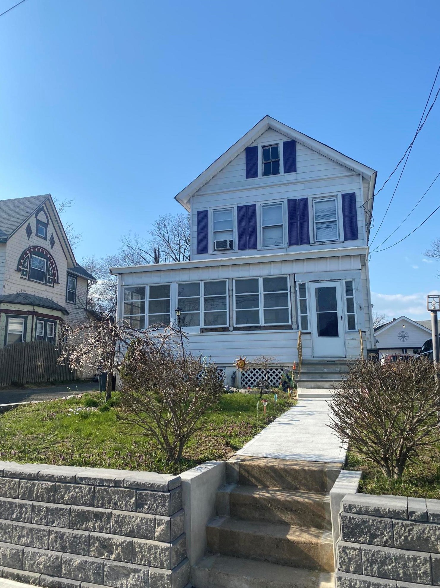 205 2nd St, Keyport, NJ 07735-1811