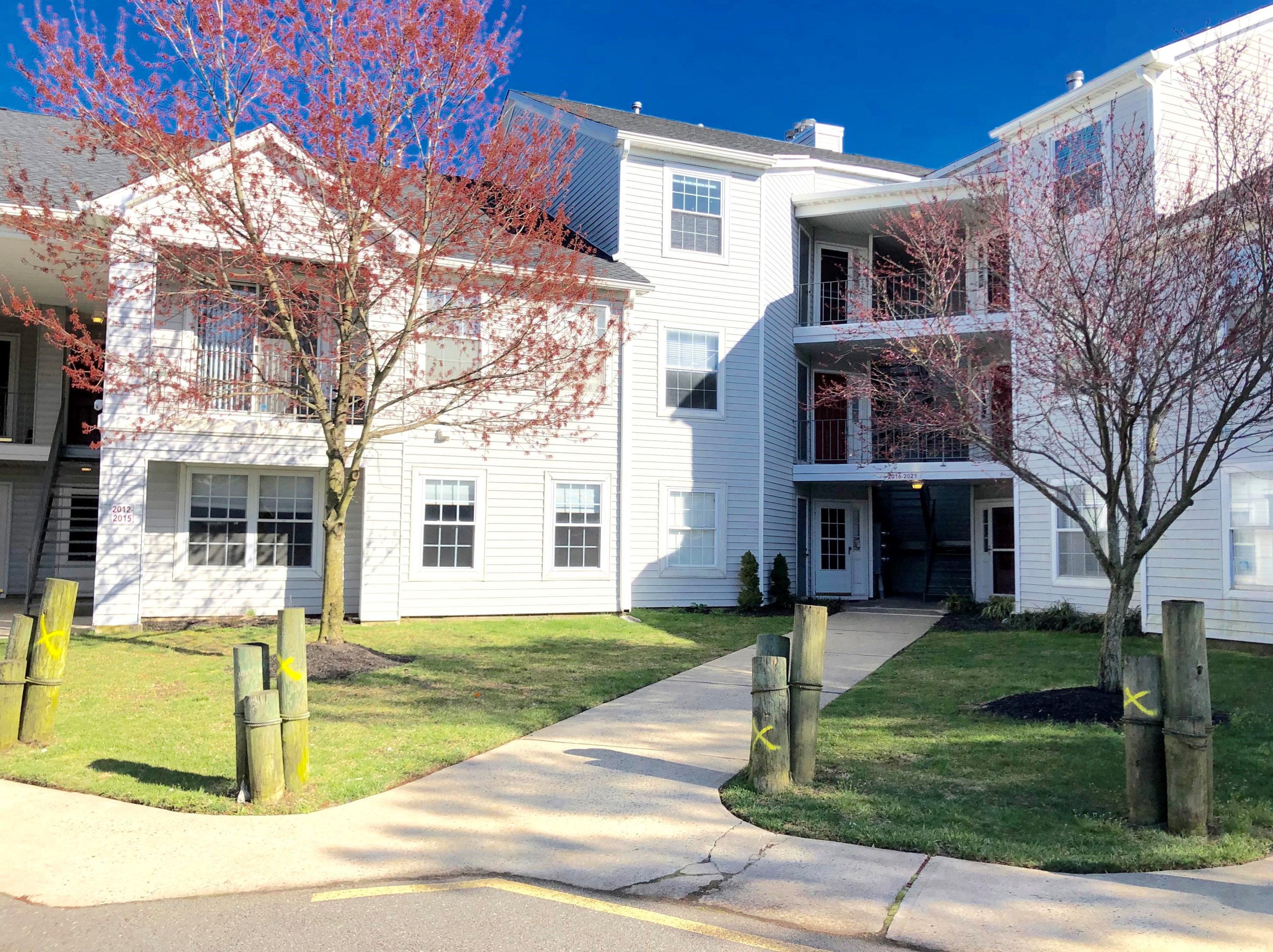 2013 Waters Edge Dr, Toms River, NJ 08753-2663