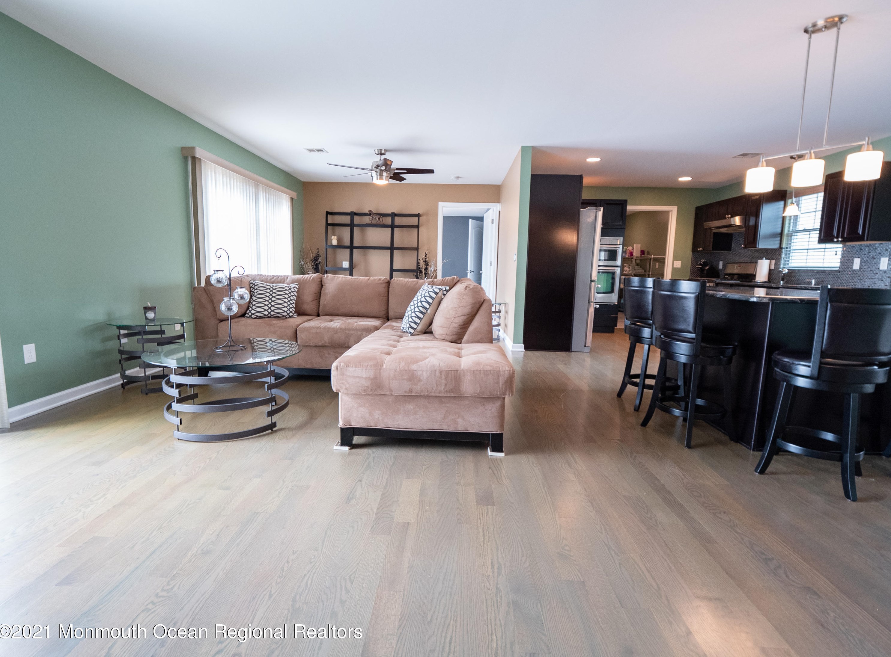 120 Tunes Brook Dr, Bricktown, NJ 08723