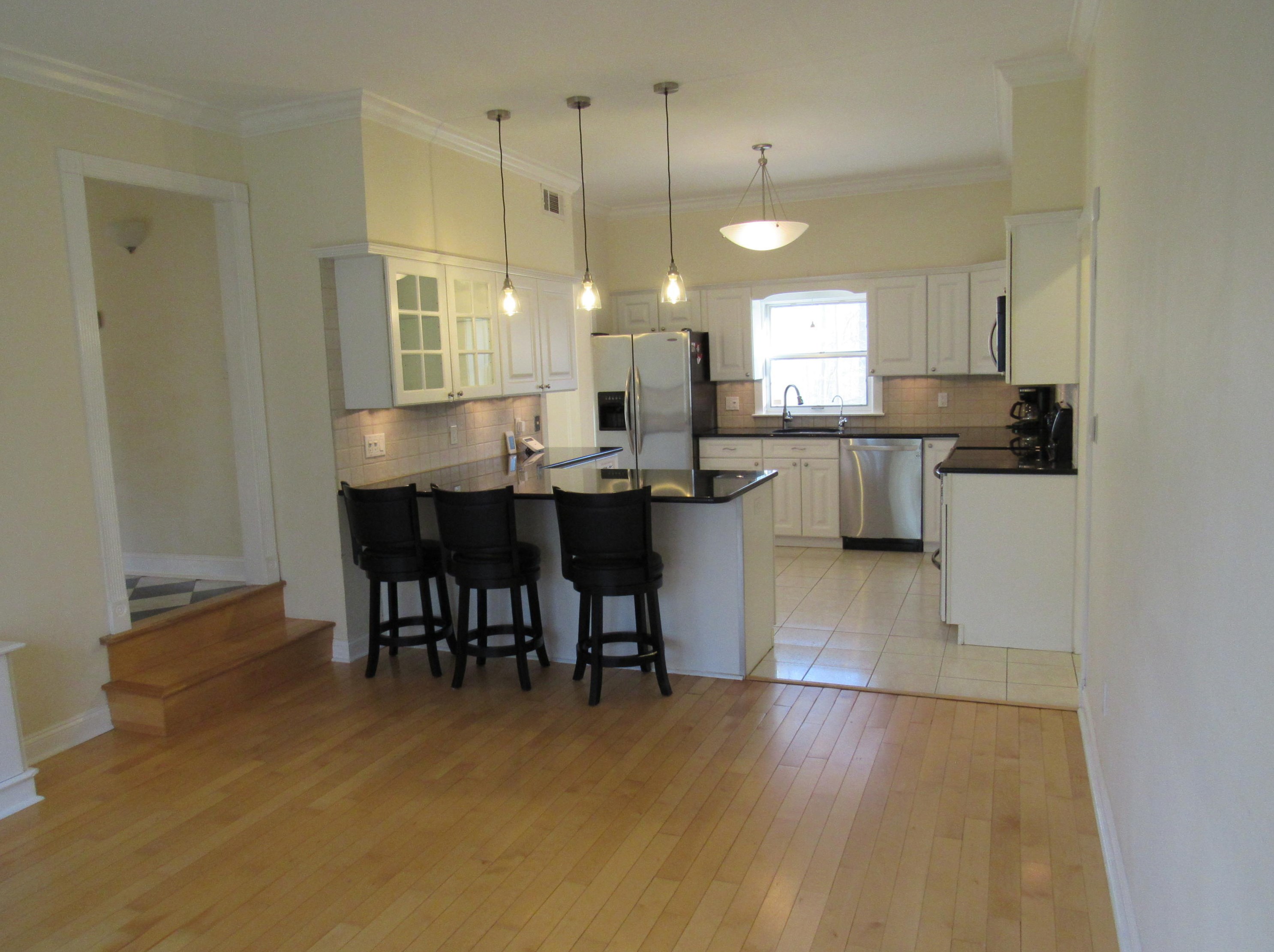 32 Devonshire Dr, Morganville, NJ 07751