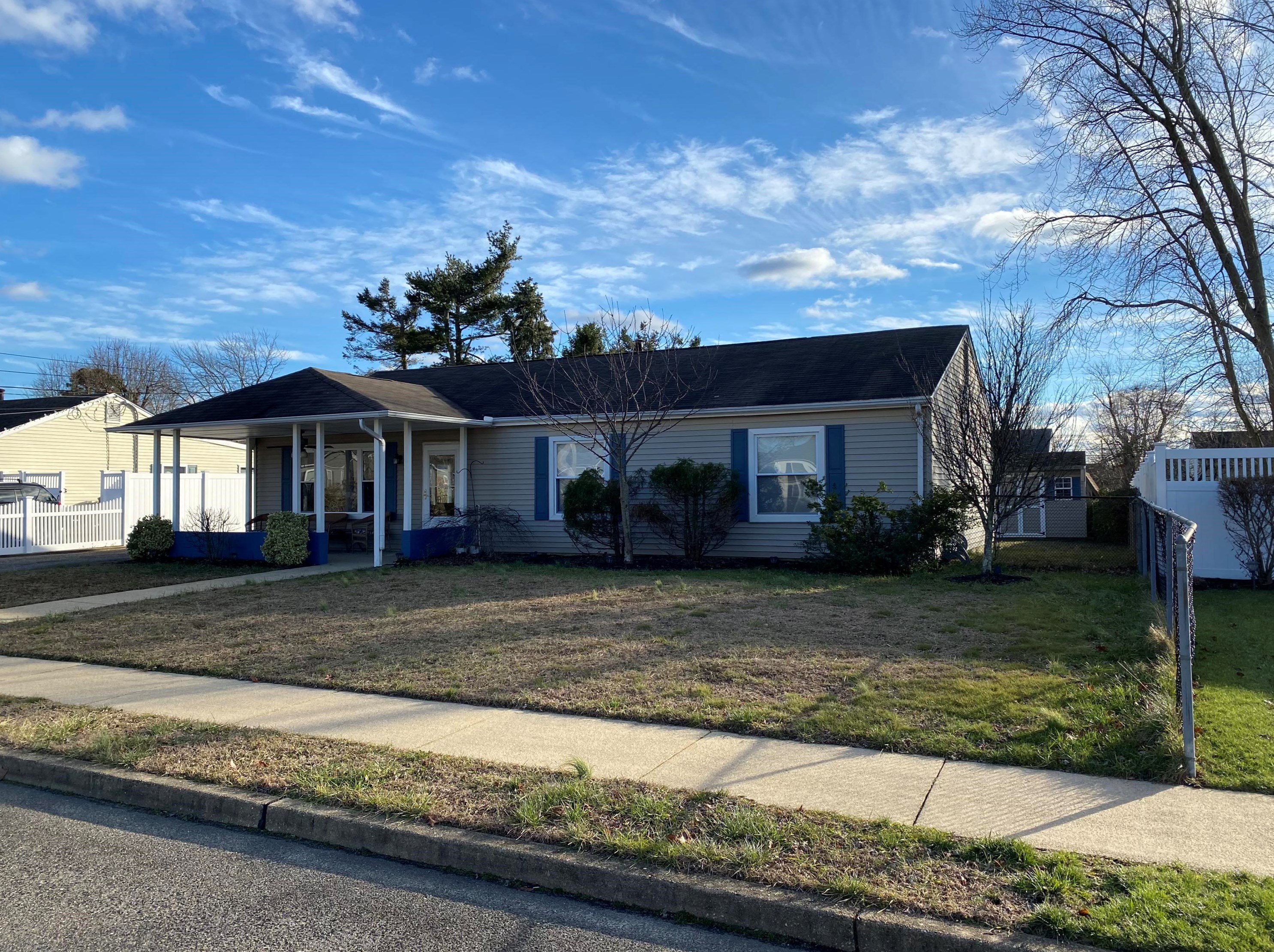 1233 Condor St, Toms River, NJ 08753-3912