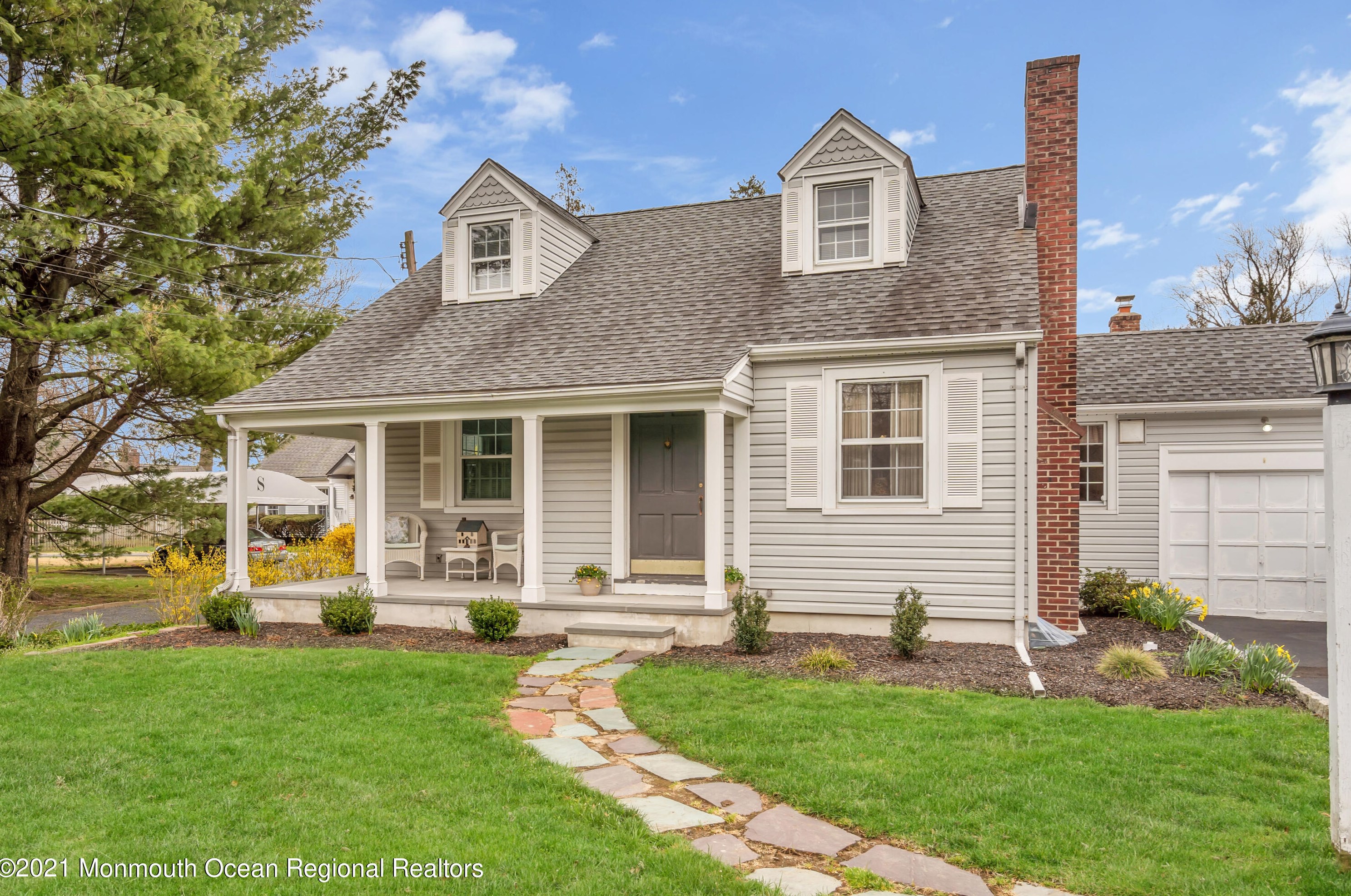 272 Silverside Ave, Little Silver, NJ 07739