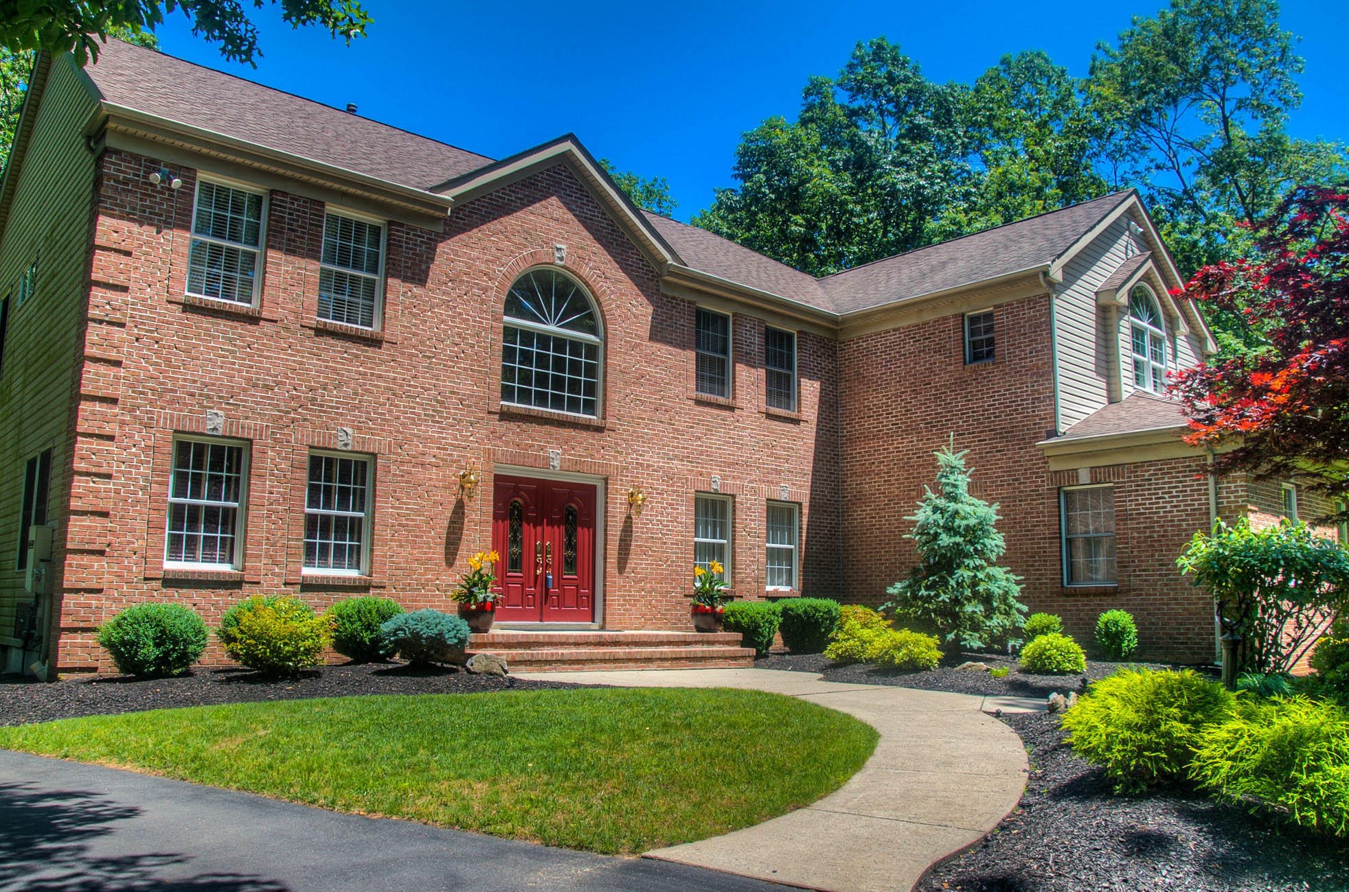 81 Agress Rd, Millstone Township, NJ 08535-1121