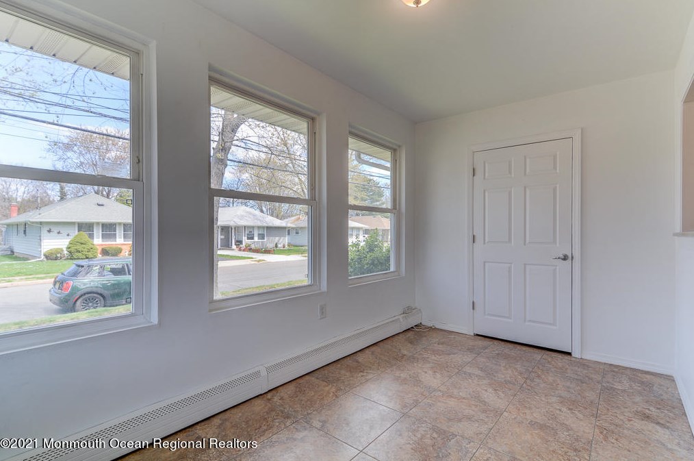 2185 Hovsons Blvd, Toms River, NJ 08753-1632
