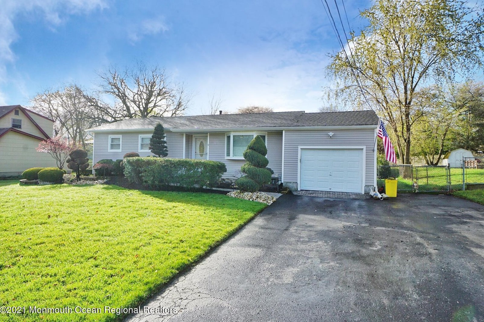 6 Pennsylvania Ave, Jackson Twp, NJ 08527