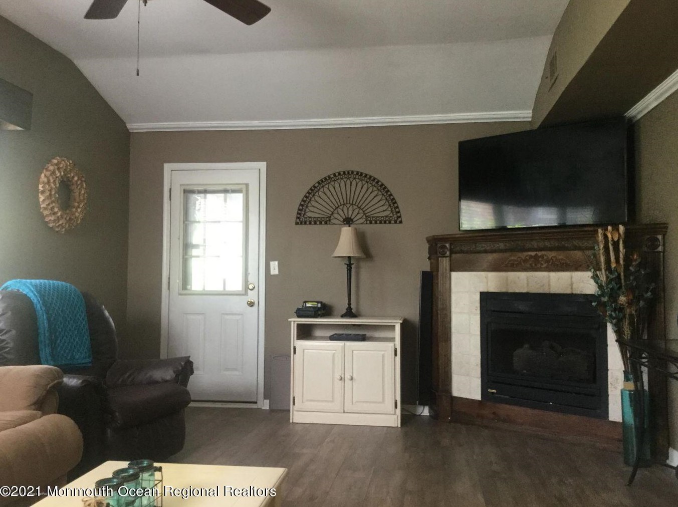 451 Wells Ave, Oakhurst NJ  07755-1445 exterior