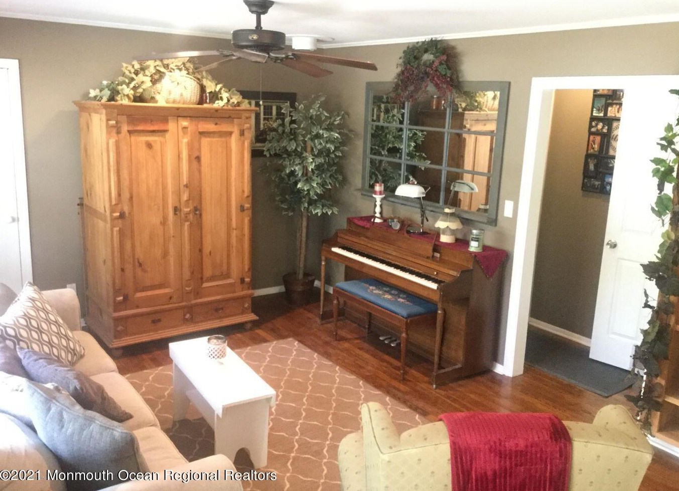 451 Wells Ave, Oakhurst NJ  07755-1445 exterior