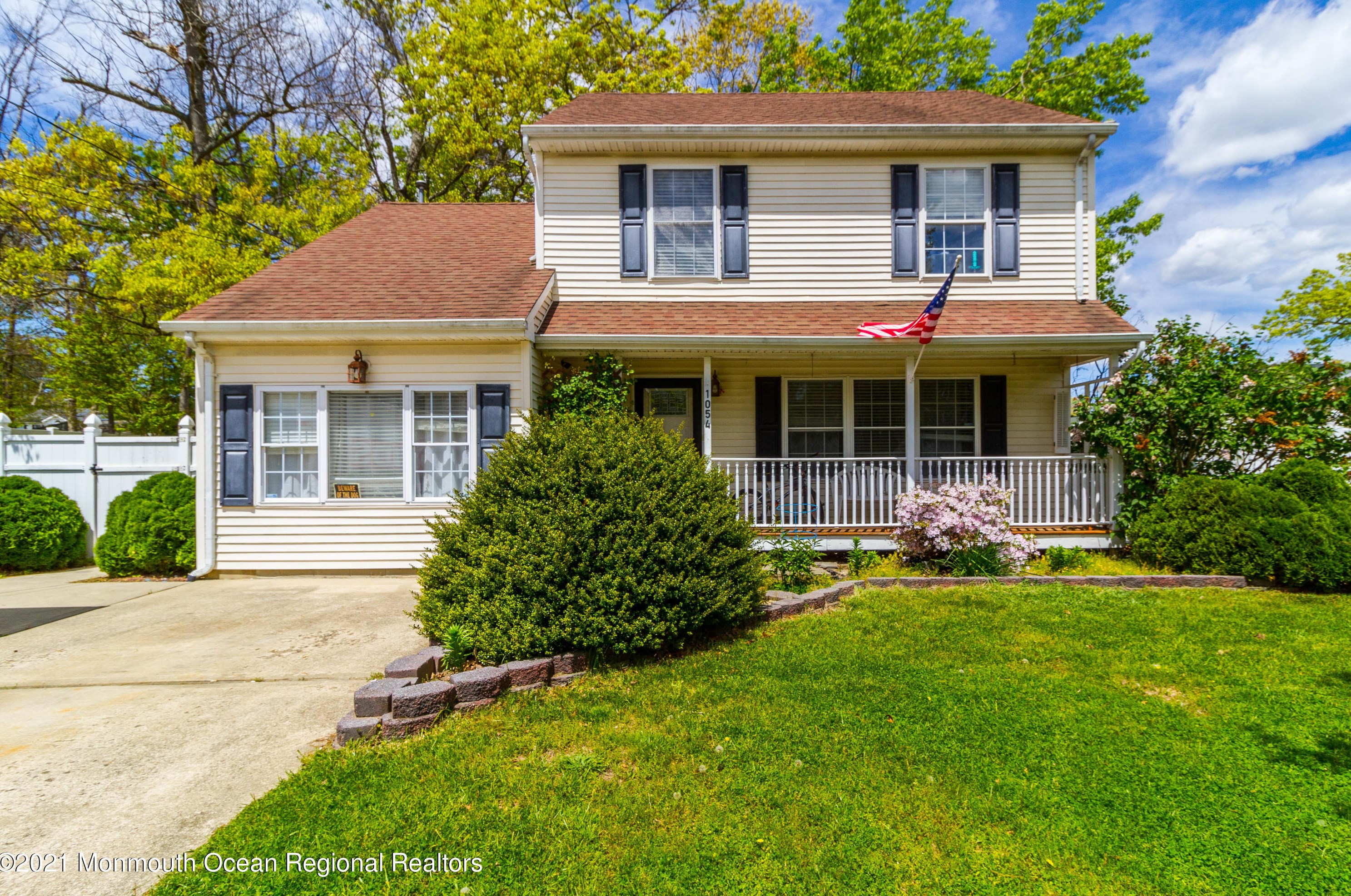 1054 Clearwater Ave, Stafford Township, NJ 08050