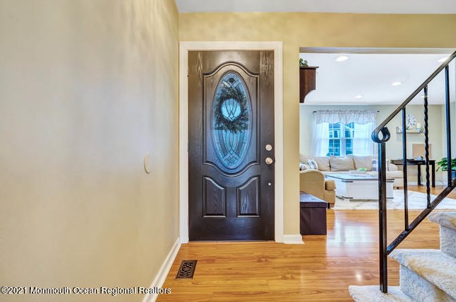 39 Kingsley Way, East Freehold, NJ 07728
