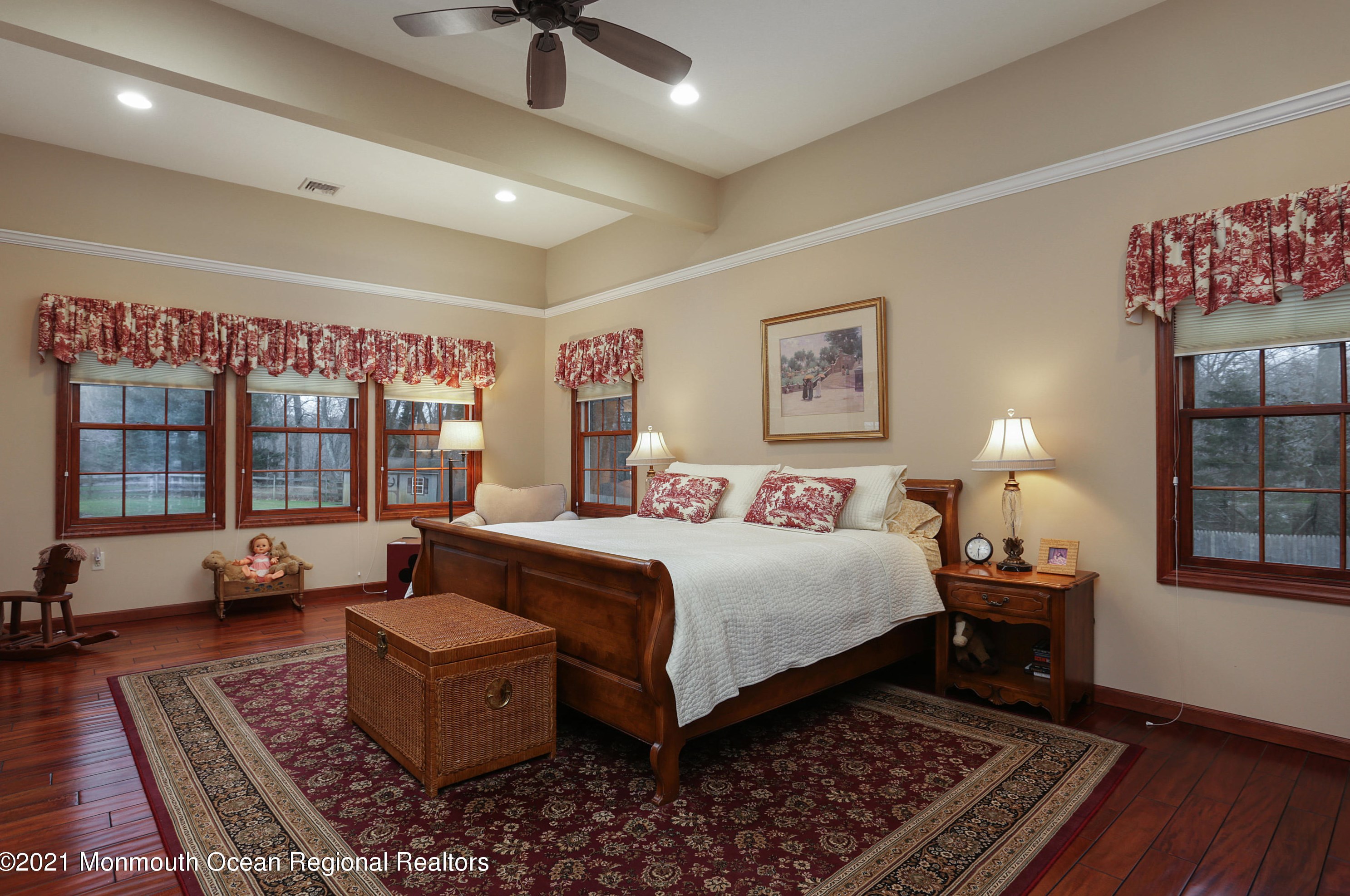 60 Creamery Rd, Vanderburg NJ  07722-1565 exterior