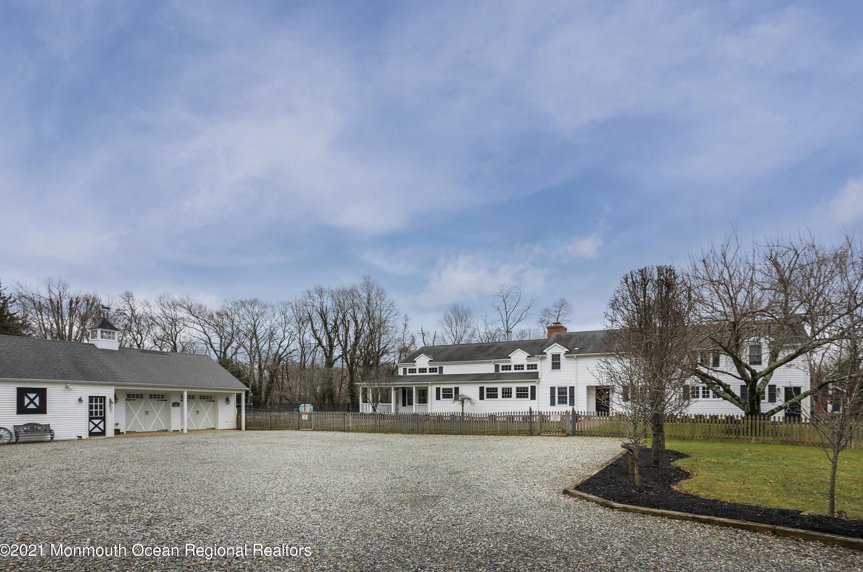 60 Creamery Rd, Vanderburg NJ  07722-1565 exterior