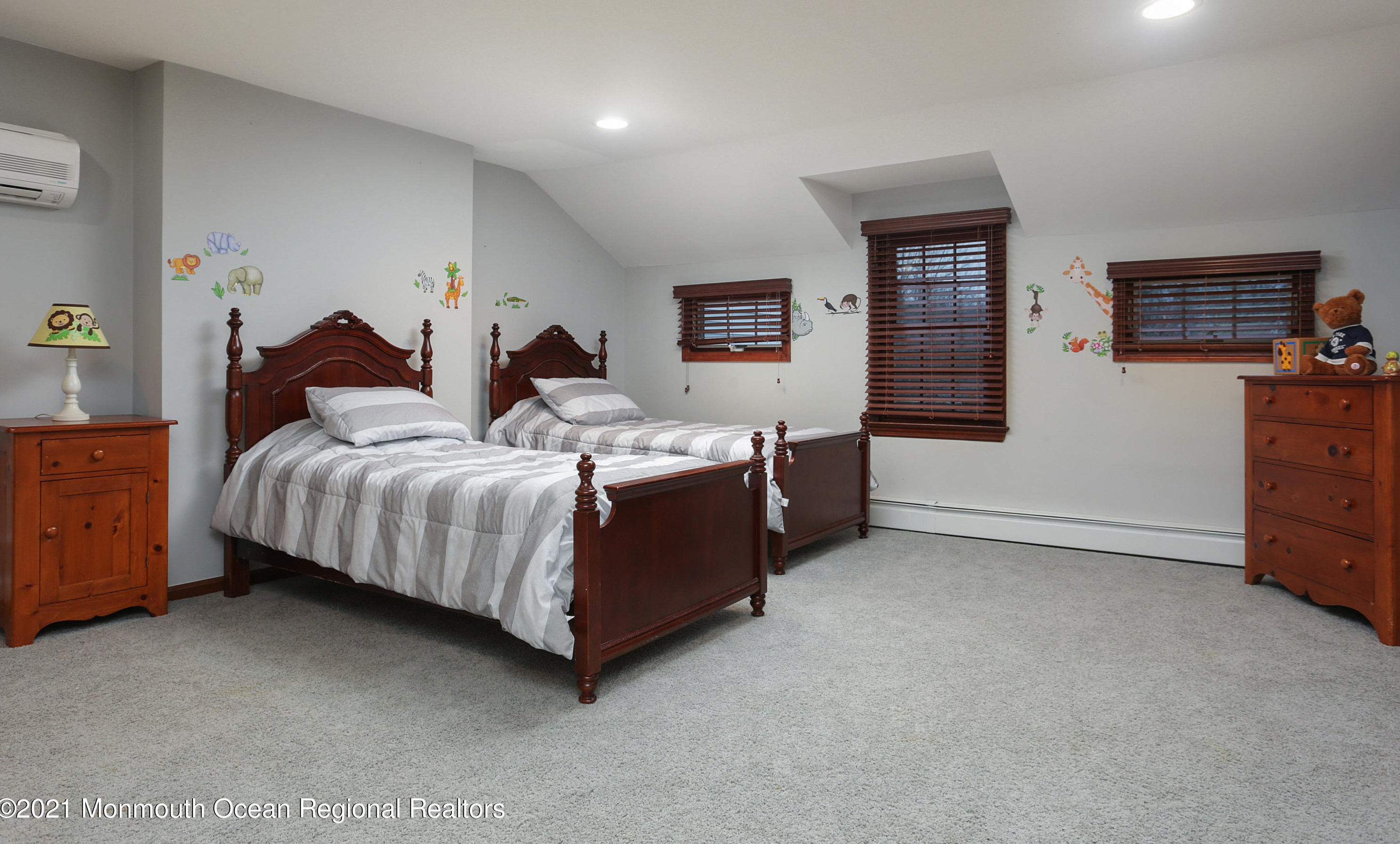 60 Creamery Rd, Vanderburg NJ  07722-1565 exterior