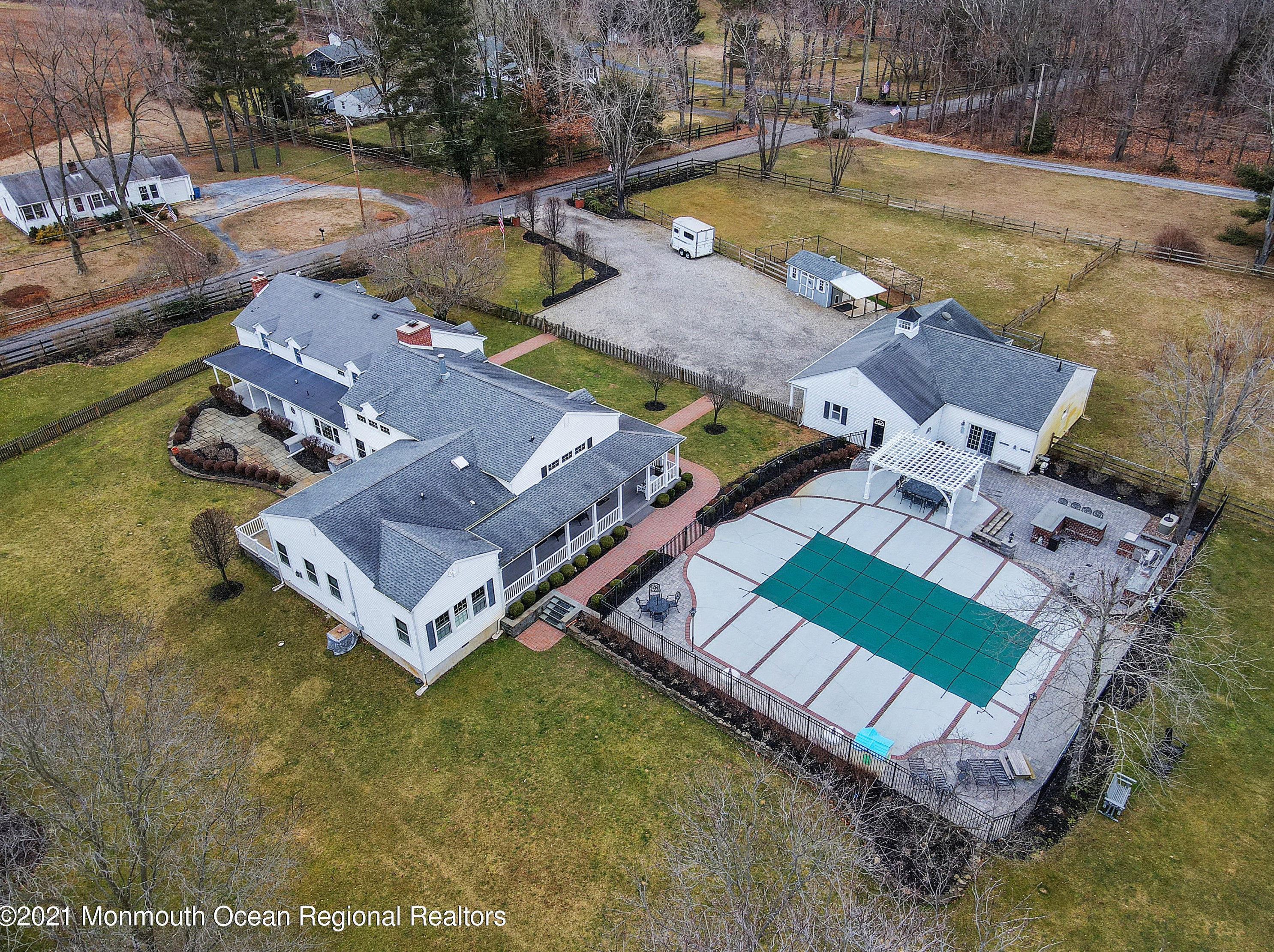 60 Creamery Rd, Vanderburg NJ  07722-1565 exterior