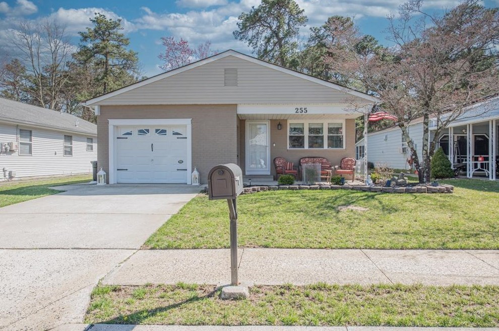 255 Costa Mesa Dr, Toms River, NJ 08757-5950