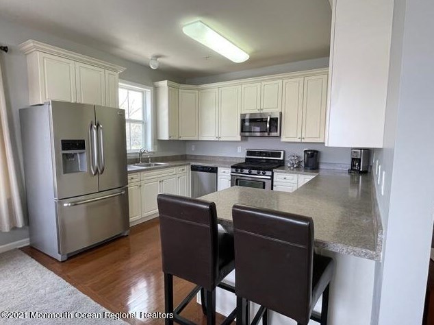 511 Sloan Ct, Matawan, NJ 07747-4714