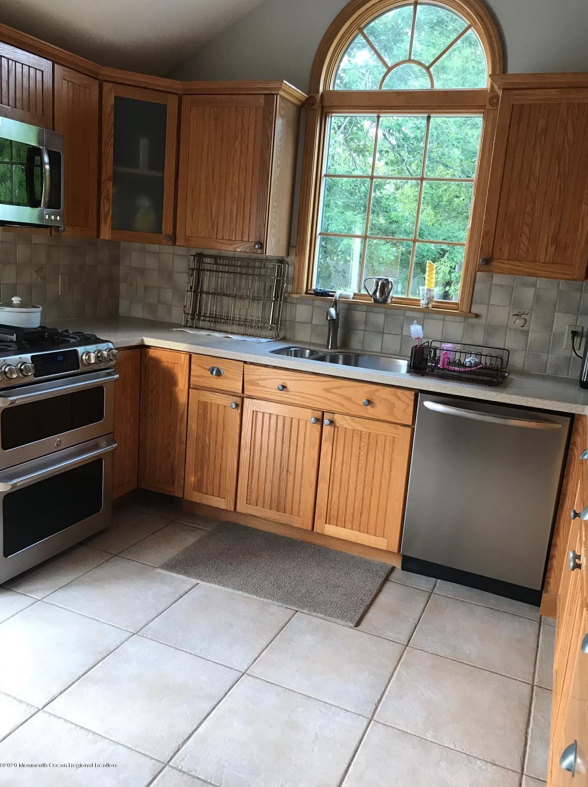 24 Barbara Ln, Oakhurst, NJ 07755
