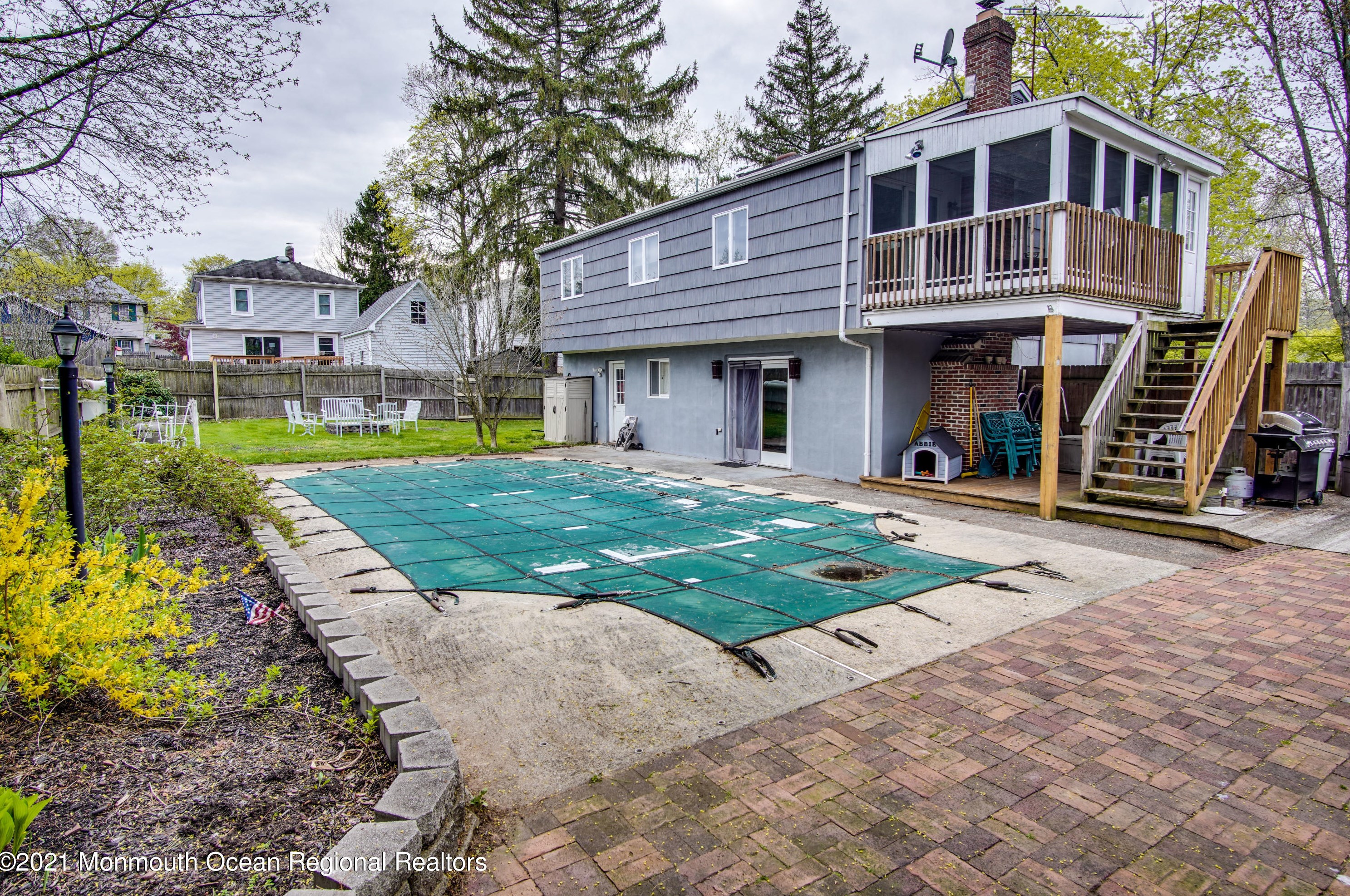 9 Willis Pl, Tinton Falls, NJ 07701