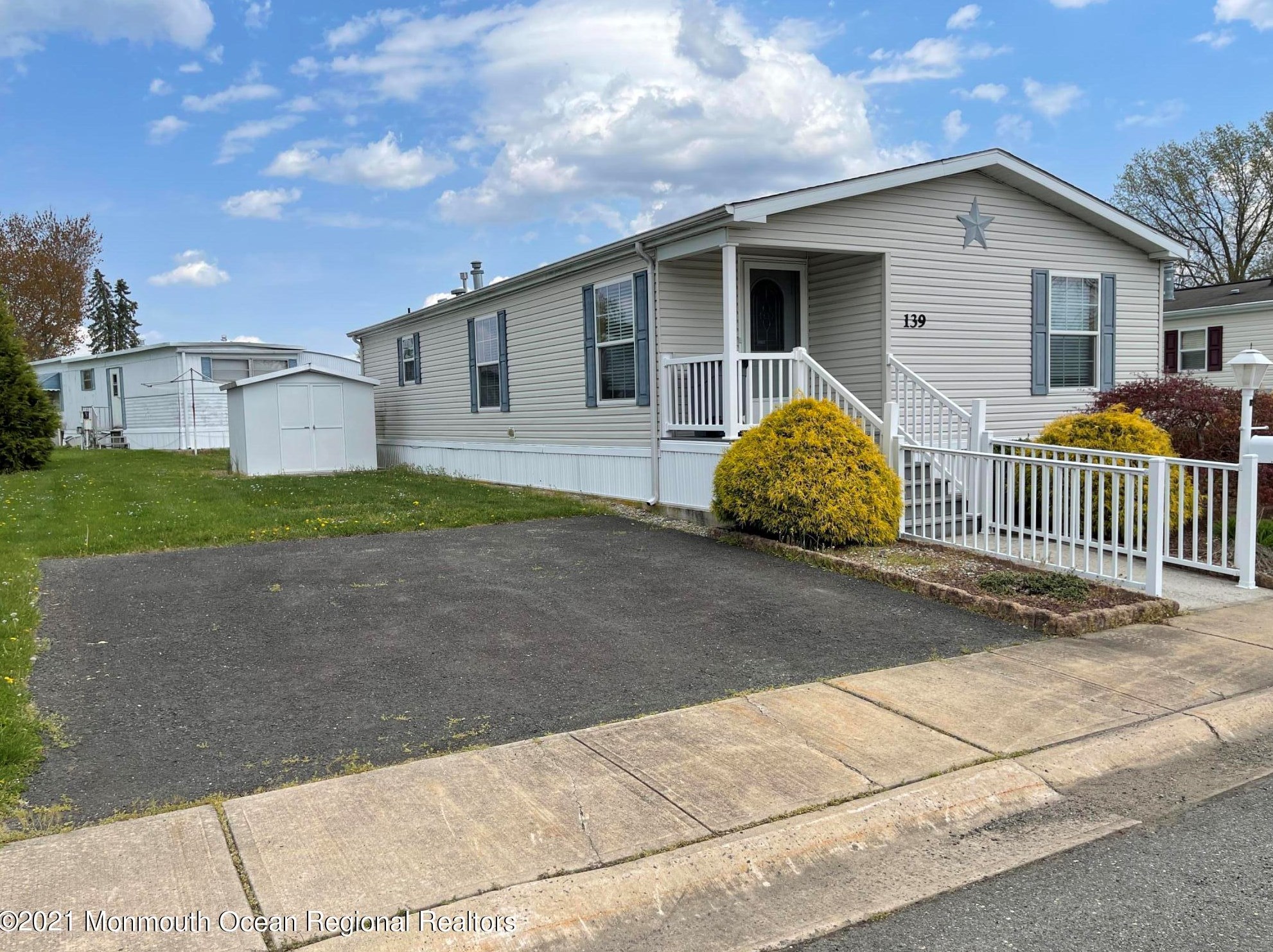 139 Starling Pl, East Freehold, NJ 07728