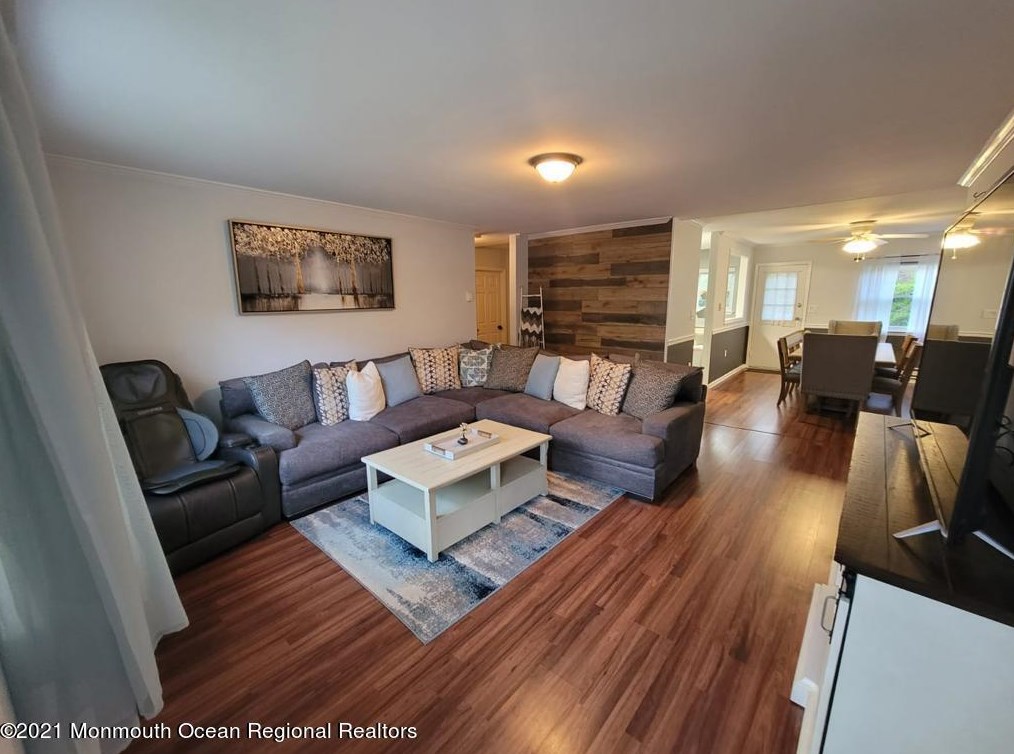 115 White St #c, Tinton Falls, NJ 07724