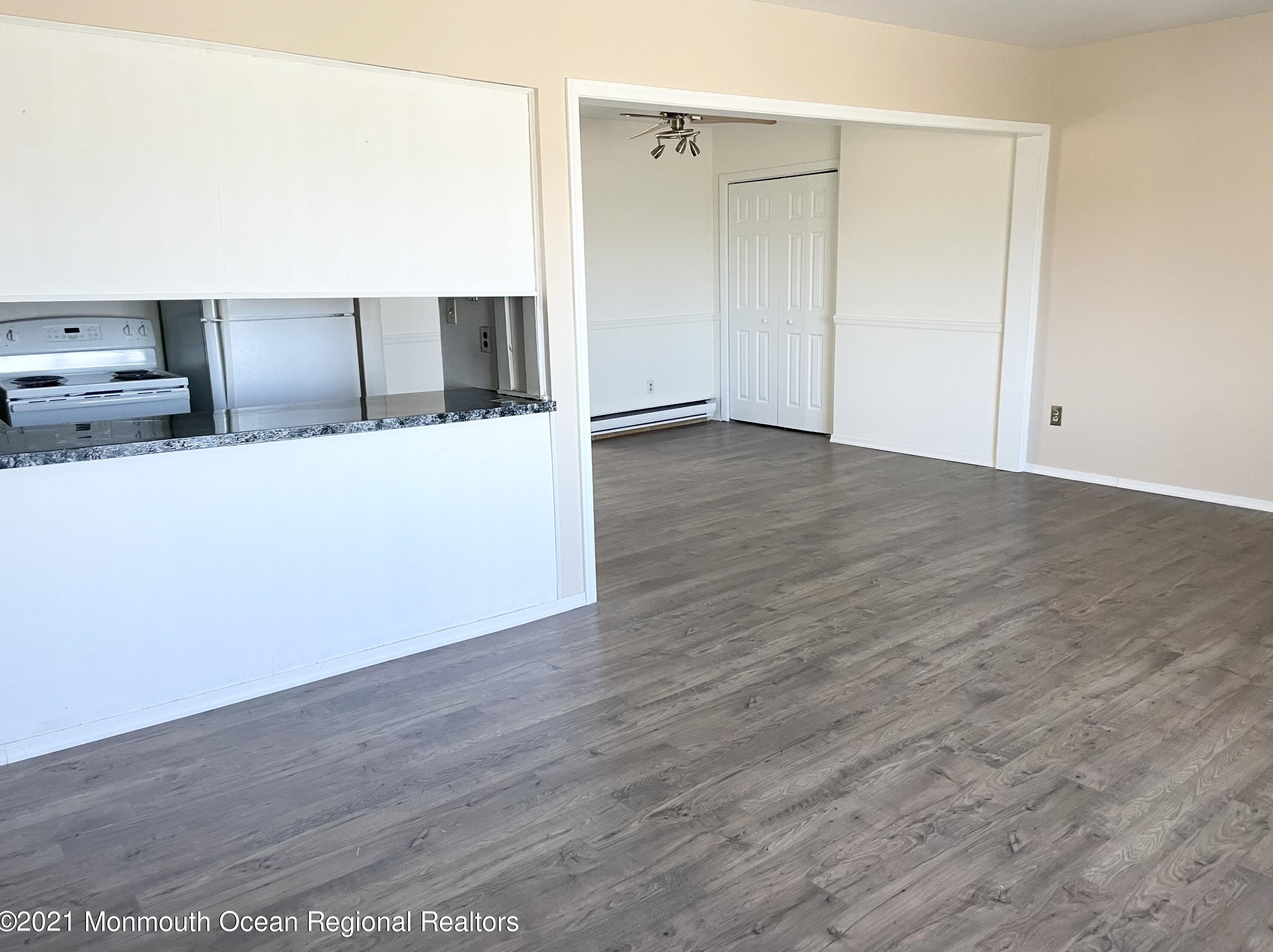 8 Bay Blvd #c6, Pelican Island, NJ 08751