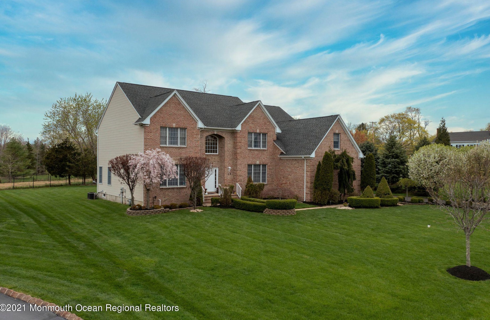 12 Kipling Way, Millstone Township, NJ 07726-3767