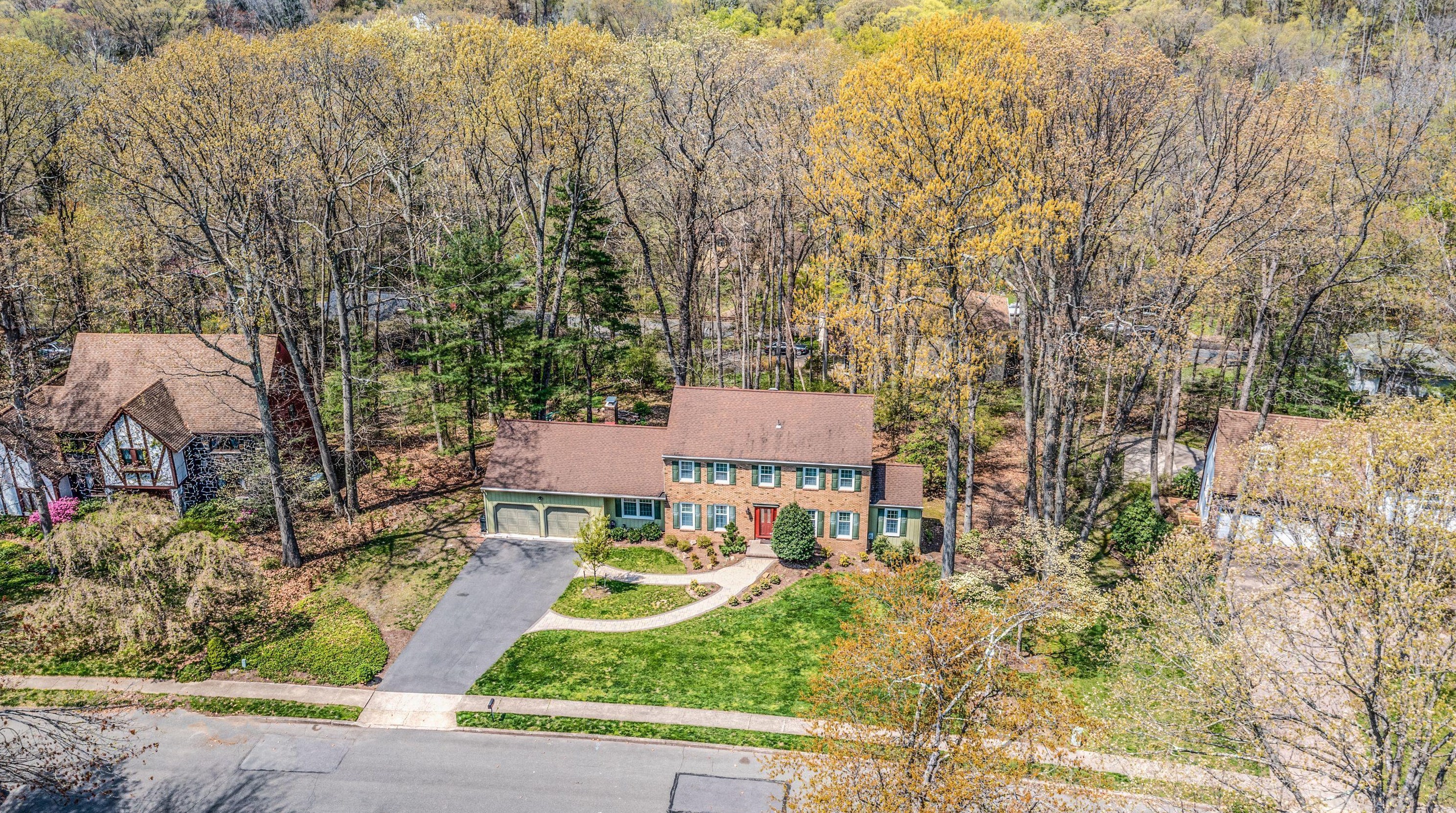 64 Lochatong Rd, Trenton, NJ 08628