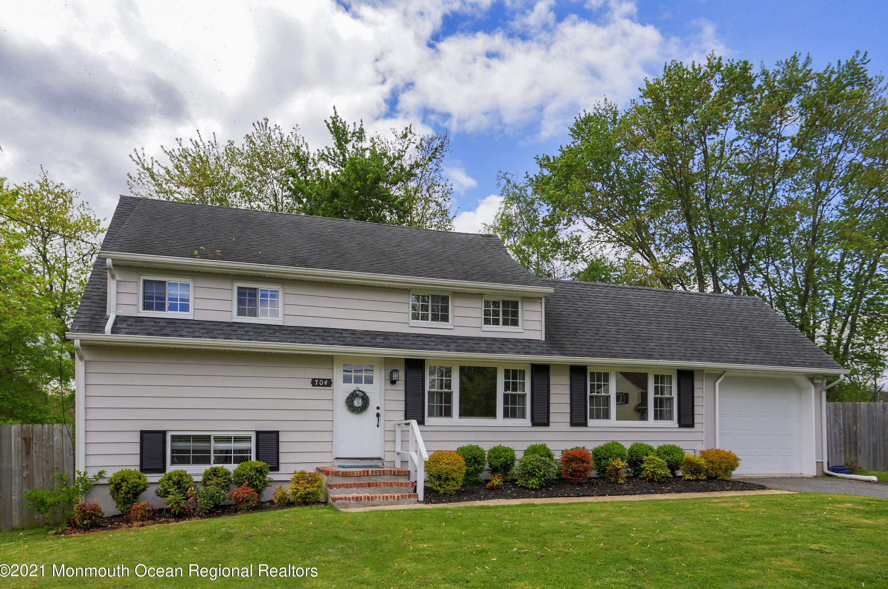 704 Sand Pl, Wall Township, NJ 07753-2911
