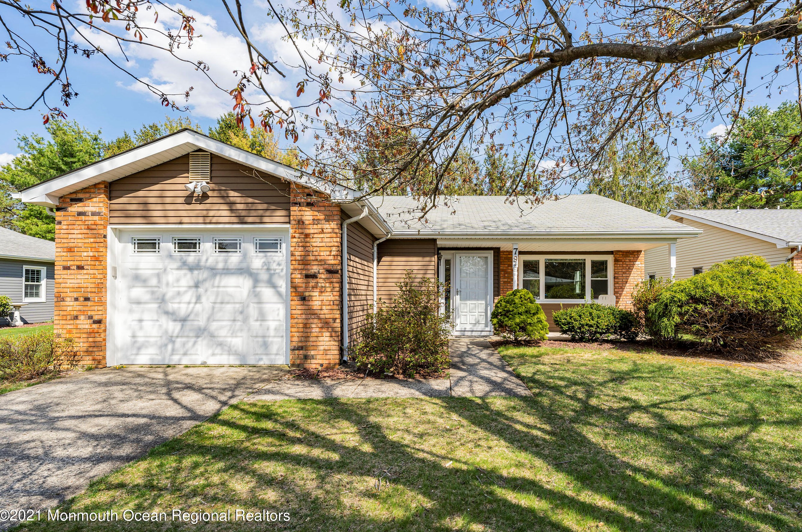 79 Lions Head Blvd S, Bricktown, NJ 08723