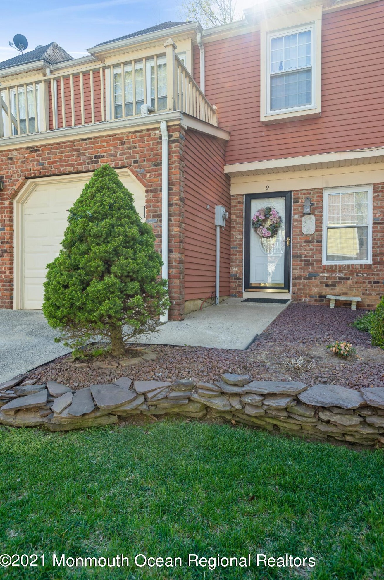 9 Sheffield Ct, Old Bridge, NJ 08857