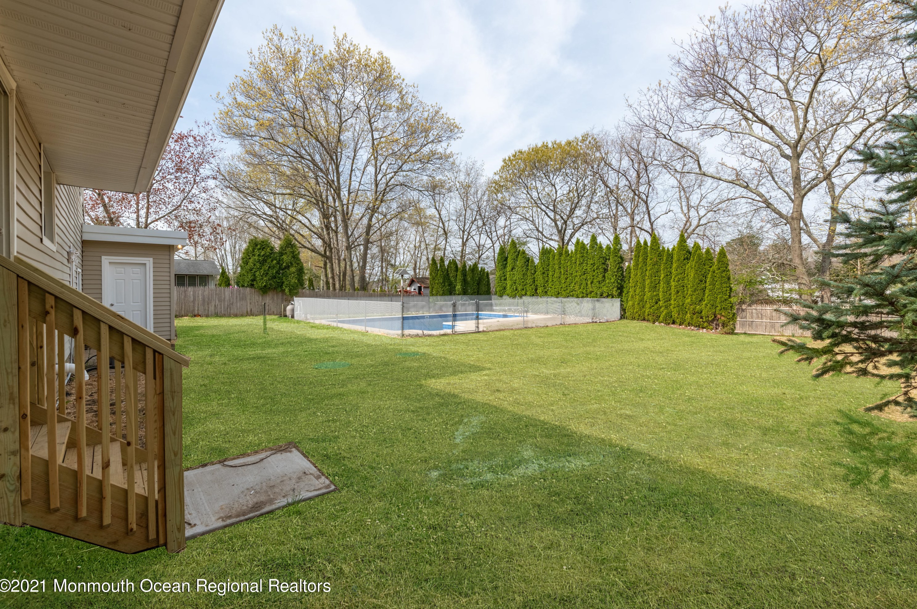 61 Western Dr, Wall Township, NJ 07731