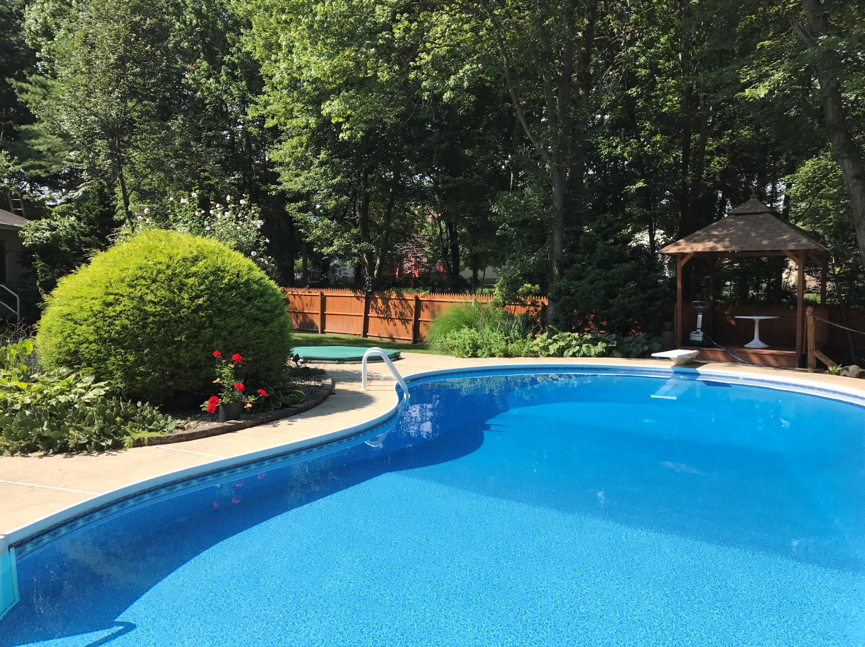 12 Mt Ct, East Brunswick, NJ 08816