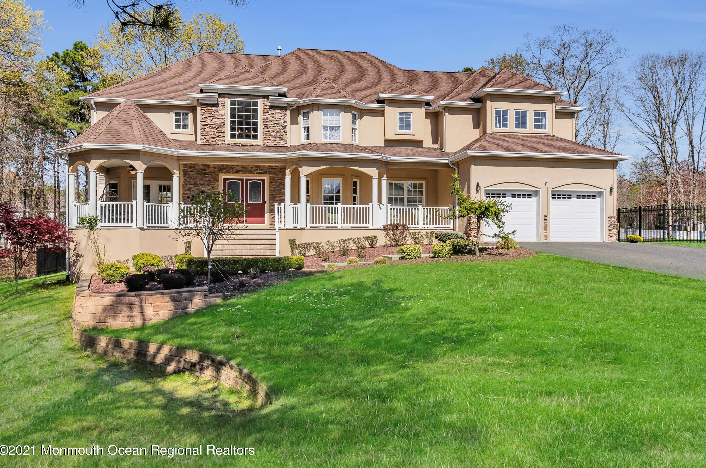 12 Stanzin Ct, Morganville, NJ 07751