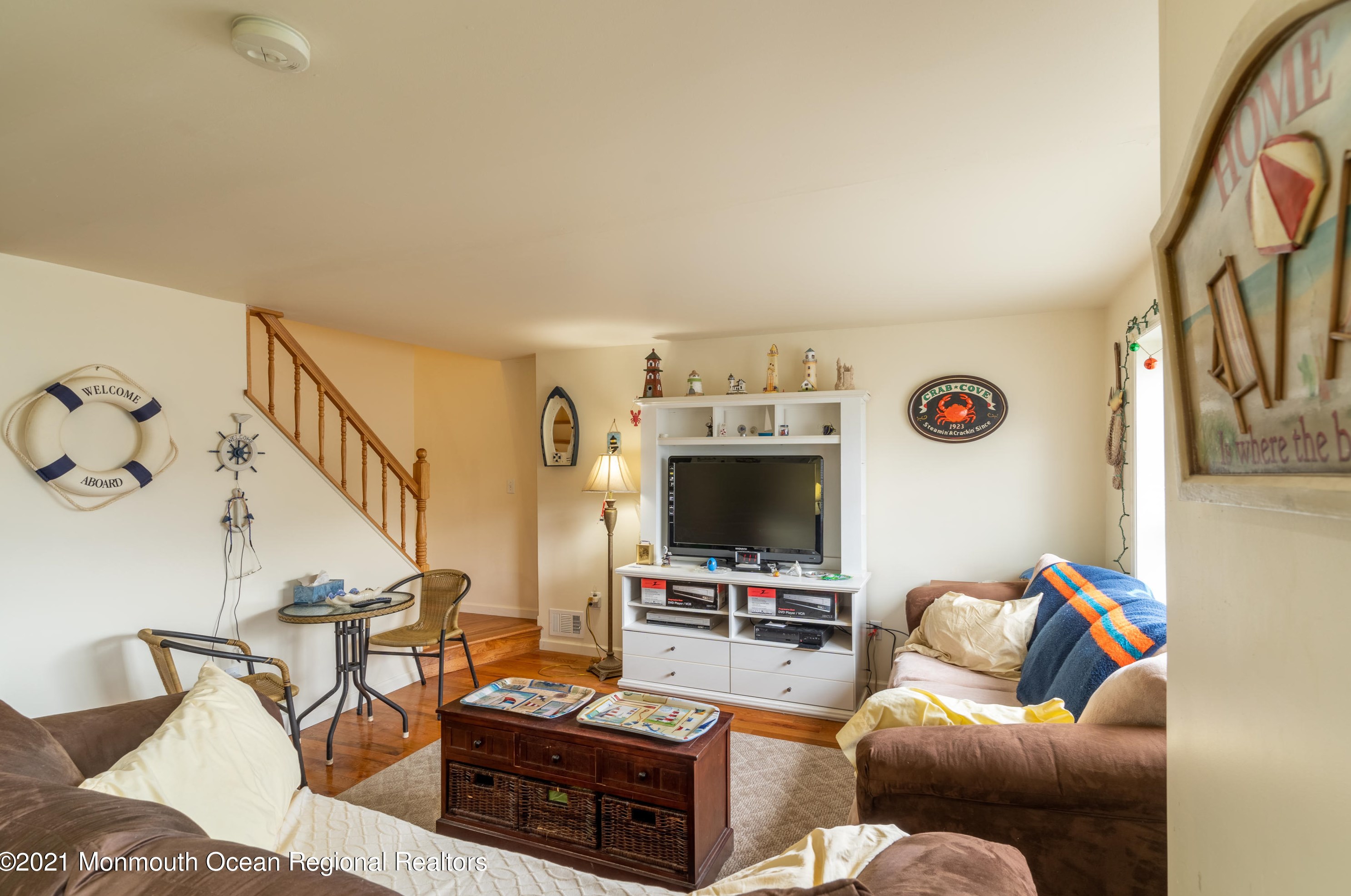 525 Lakewood Ave E, Ocean Gate, NJ 08740