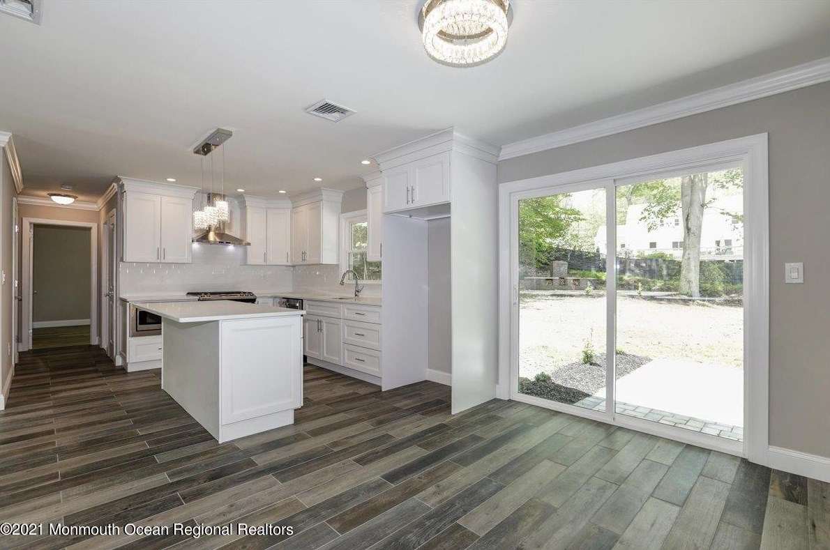 71 Bamm Hollow Rd, Middletown, NJ 07748