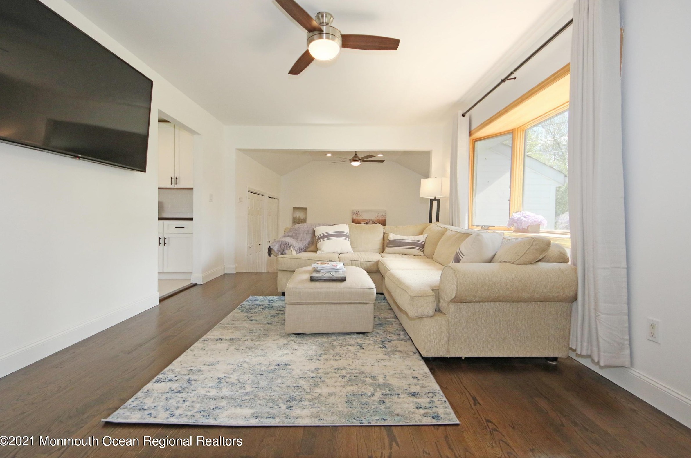 605 Turner Dr, Belford NJ  07718-1138 exterior