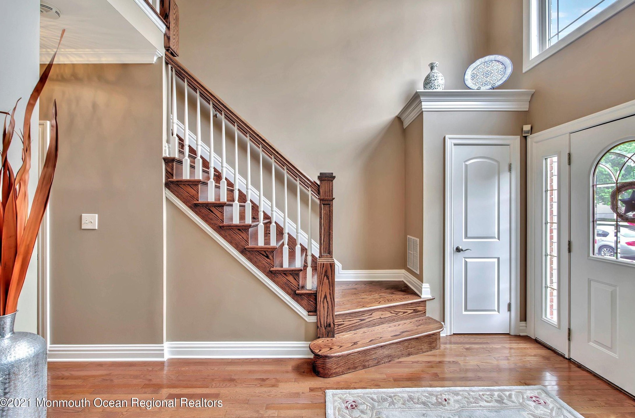 47 Winding Brook Dr, Matawan, NJ 07747-7011