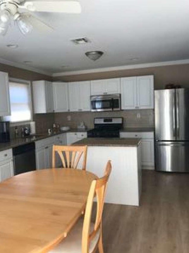 55 Chesterfield Ln, Toms River, NJ 08757-6509