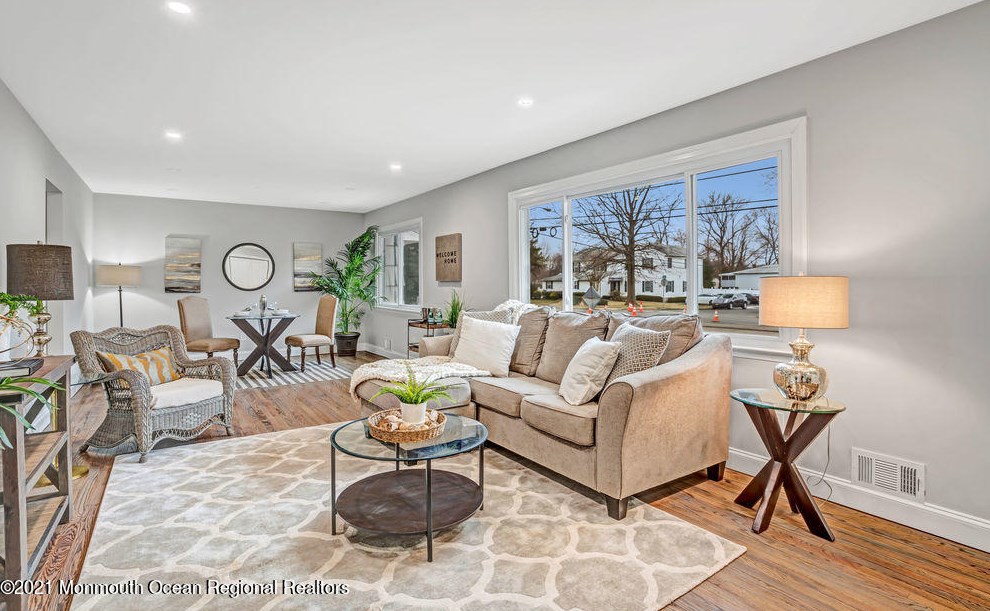 277 Harmony Rd, Middletown, NJ 07748