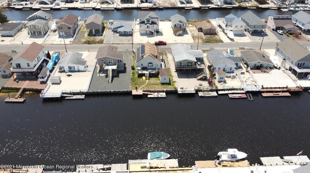 14 Susquehanna Dr, Tuckerton, NJ 08087-1129