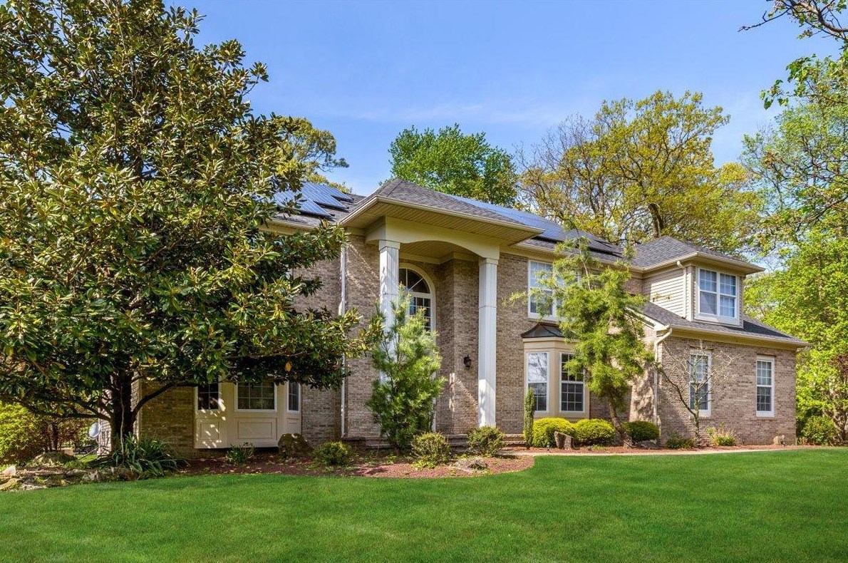 7 Tudor Dr, Wall Township, NJ 07727-3875