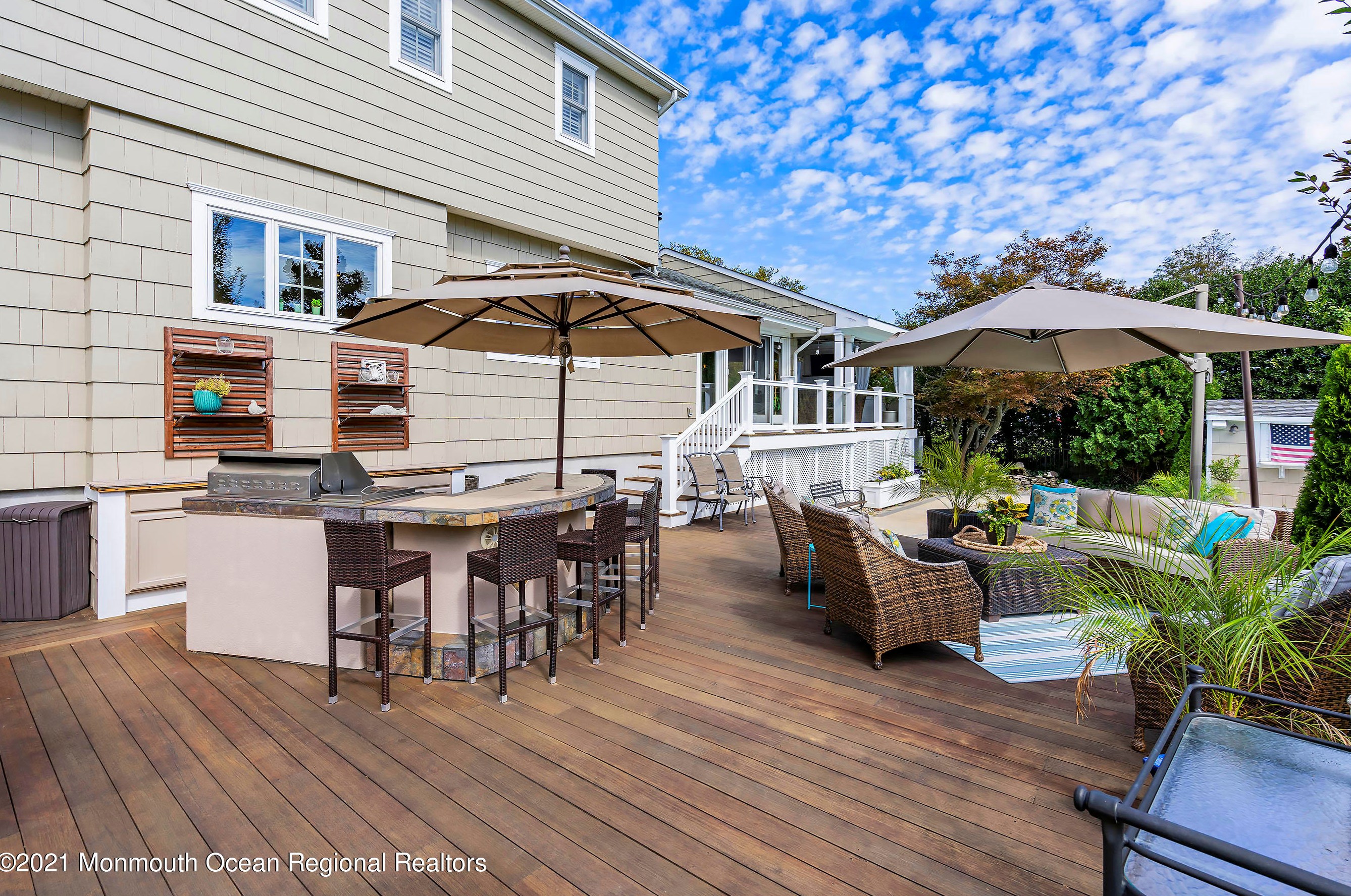 80 Gooseneck Point Rd, Oceanport NJ  07757-1404 exterior