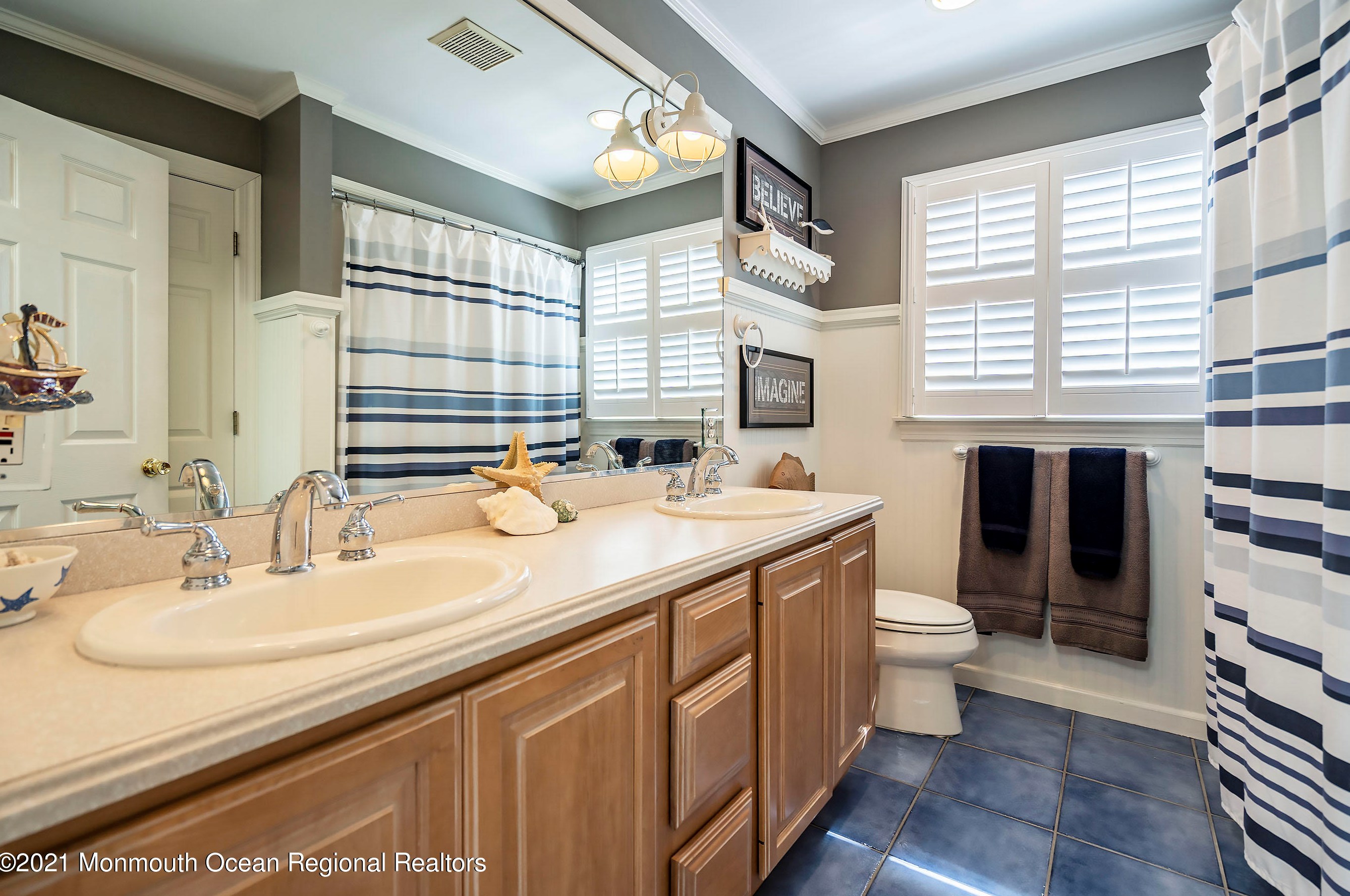 80 Gooseneck Point Rd, Oceanport NJ  07757-1404 exterior