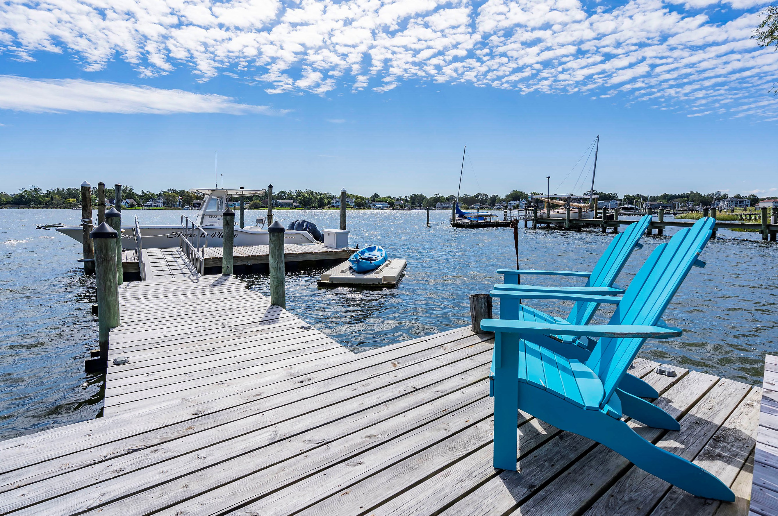 80 Gooseneck Point Rd, Oceanport NJ  07757-1404 exterior