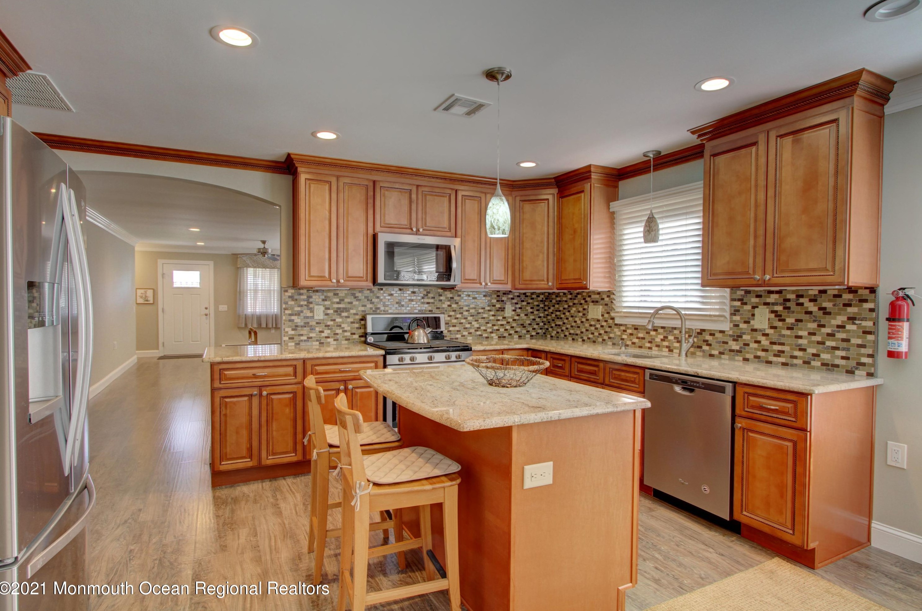 110 Freeport Blvd, Toms River, NJ 08757-6116