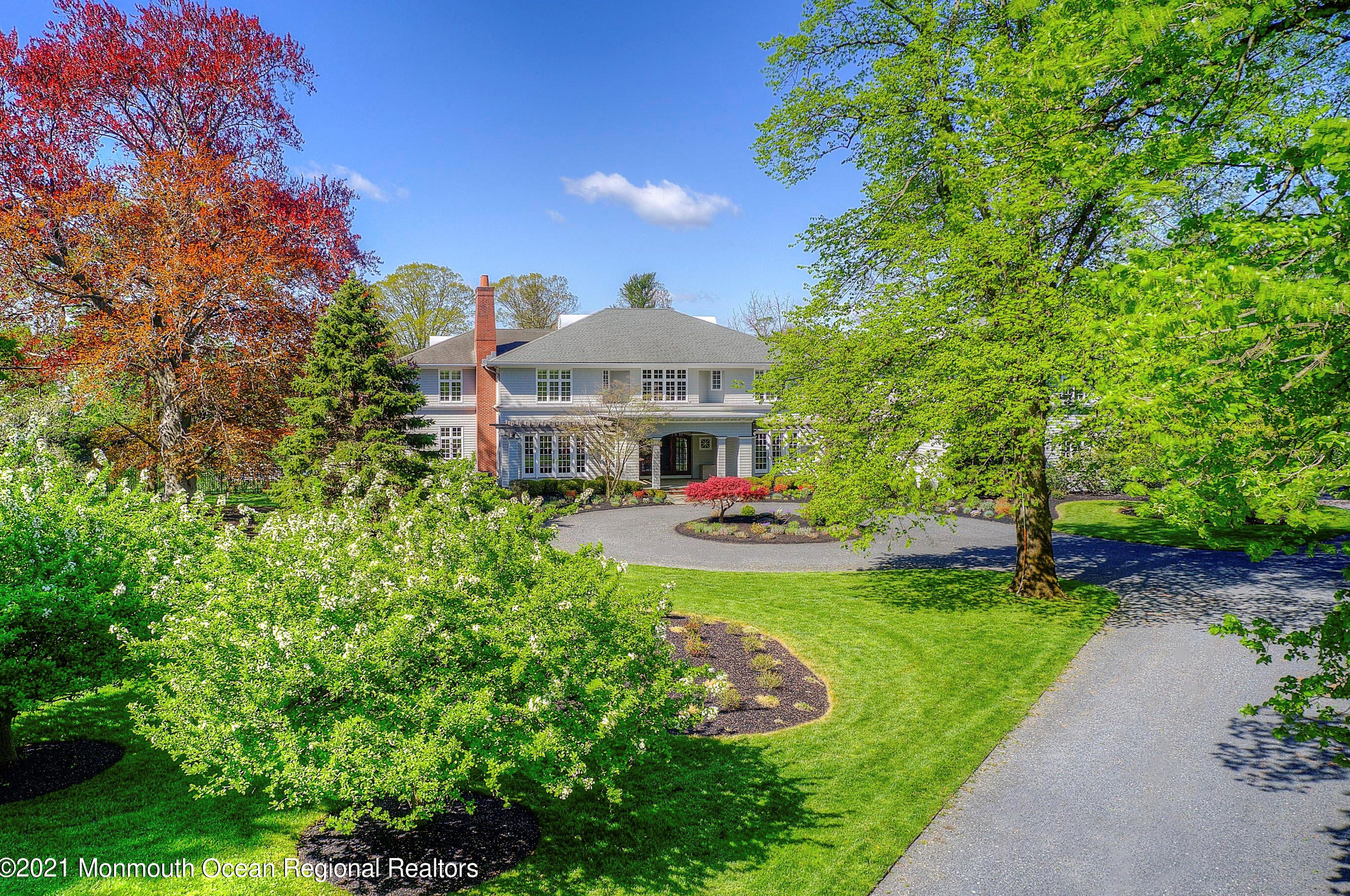 8 Buttonwood Ln, Locust, NJ 07760